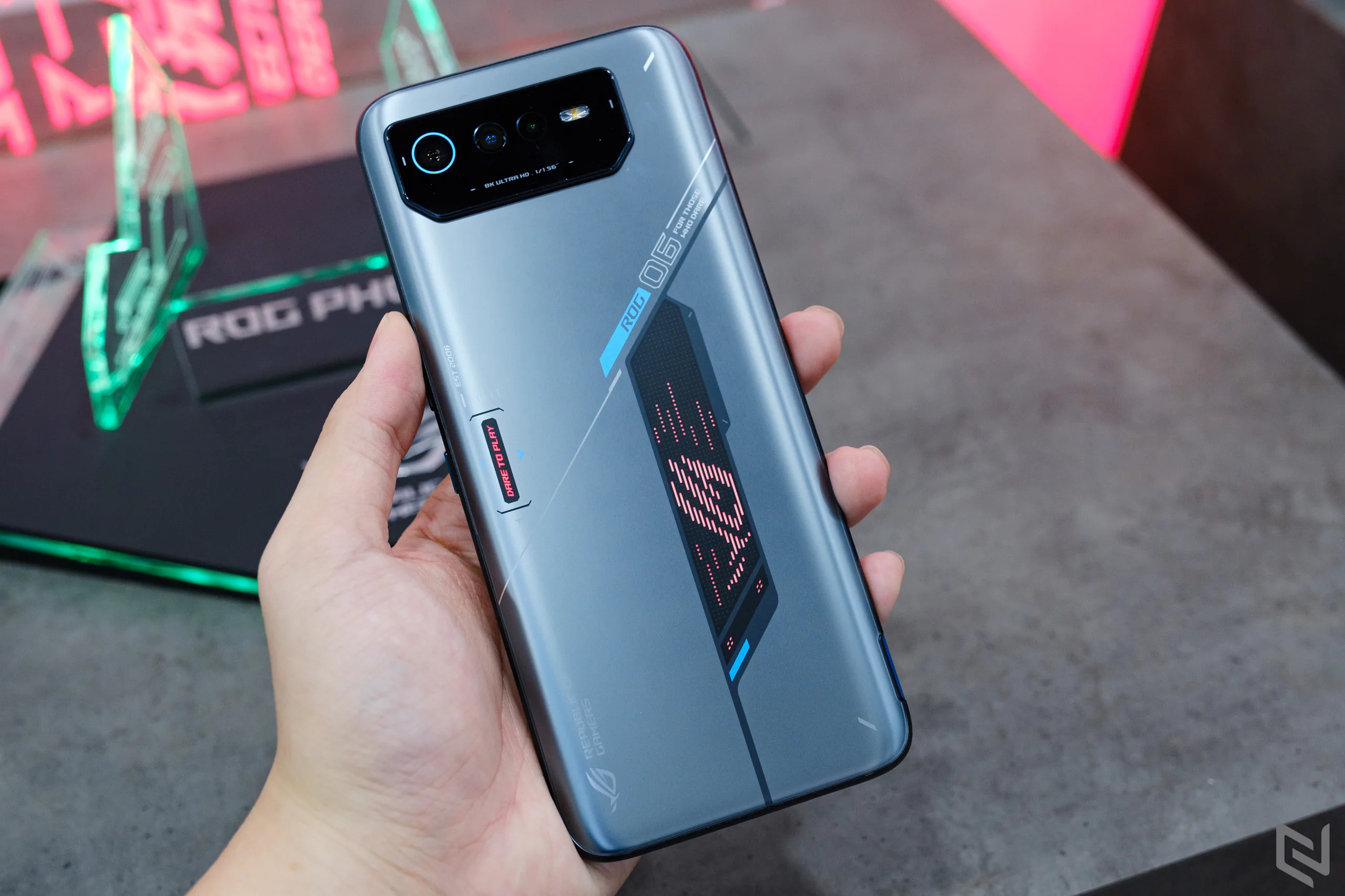 Trên tay bộ đôi gaming phone ROG Phone 6D và 6D Ultimate, sức mạnh vượt trội từ Dimensity 9000+