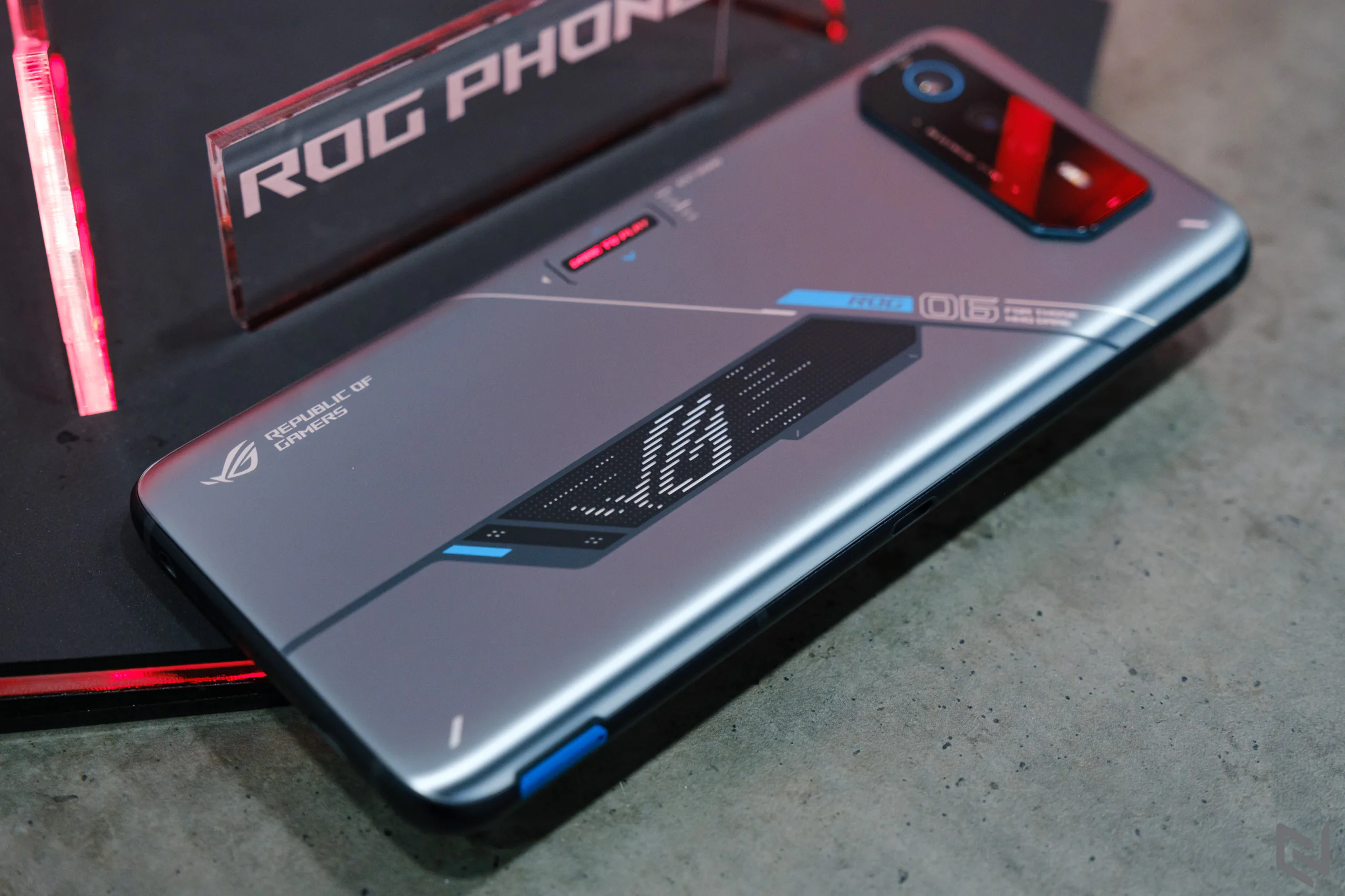 Trên tay bộ đôi gaming phone ROG Phone 6D và 6D Ultimate, sức mạnh vượt trội từ Dimensity 9000+