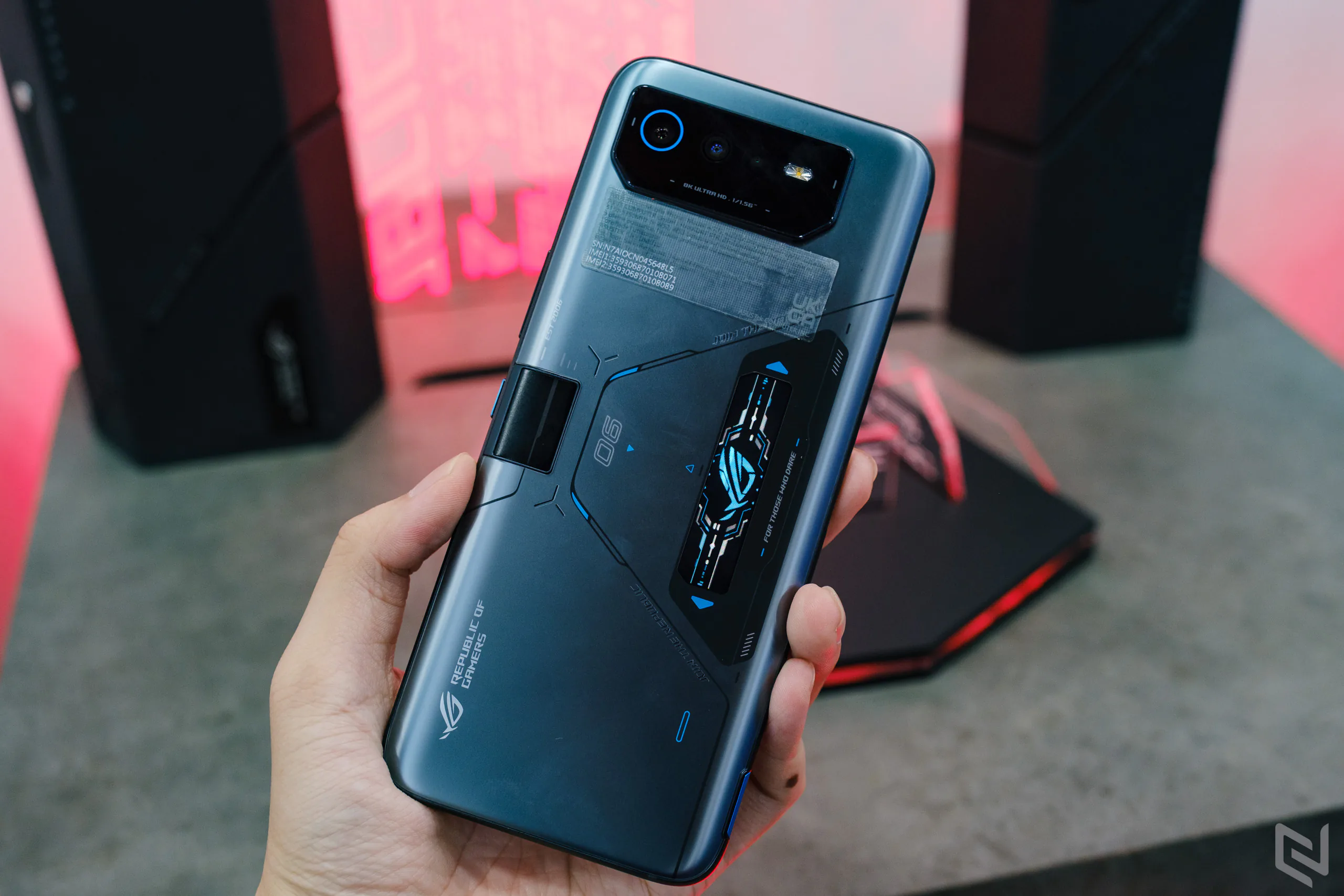 Trên tay bộ đôi gaming phone ROG Phone 6D và 6D Ultimate, sức mạnh vượt trội từ Dimensity 9000+