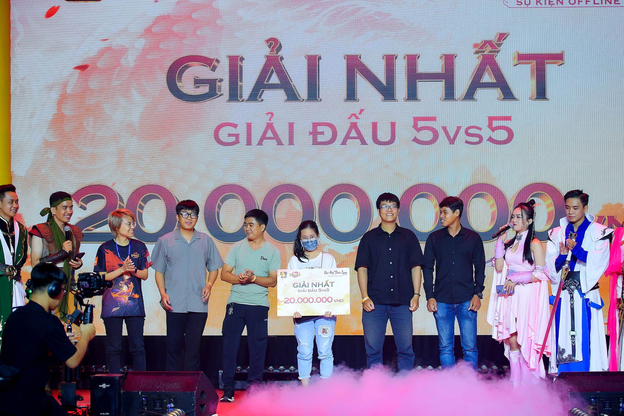 Hàng trăm game thủ Tân Thiên Long Mobile - VNG săn 500 triệu đồng quà thưởng tại Đại Hội Thiên Long 2022