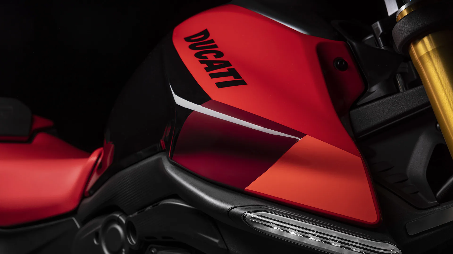 Ducati Monster SP 2023 ra mắt với nhiều trang bị và công nghệ mới