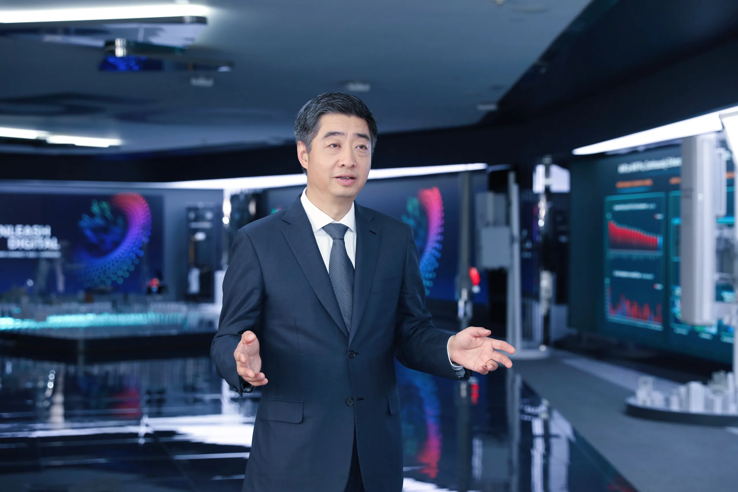 Mô hình phân tử thuốc Pangu của Huawei Cloud tăng tốc quá trình tìm kiếm và phát triển thuốc mới