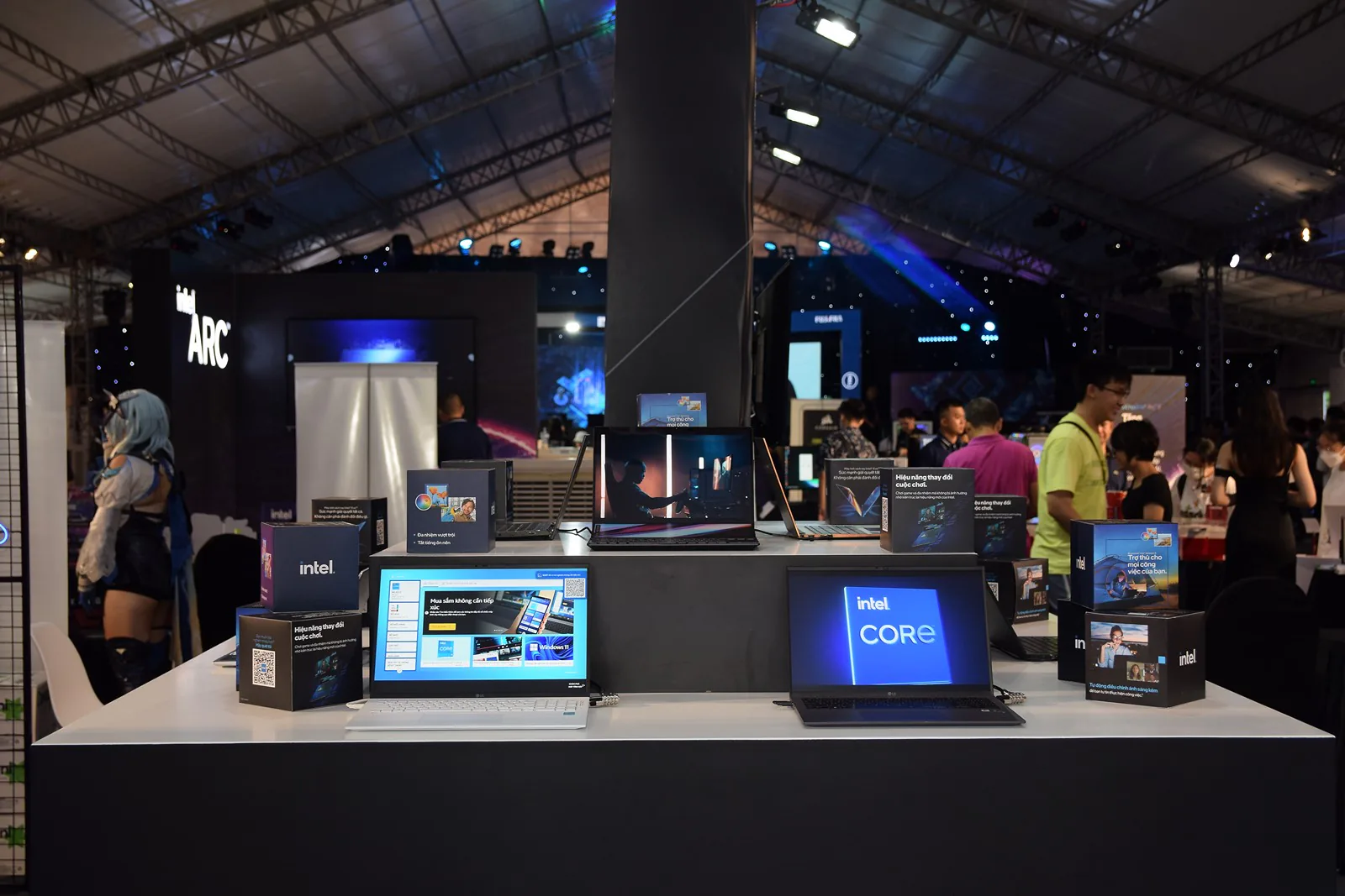 Intel chính thức khai mạc triển lãm IT và gaming INTEL TECH CAMP đầu tiên tại Việt Nam