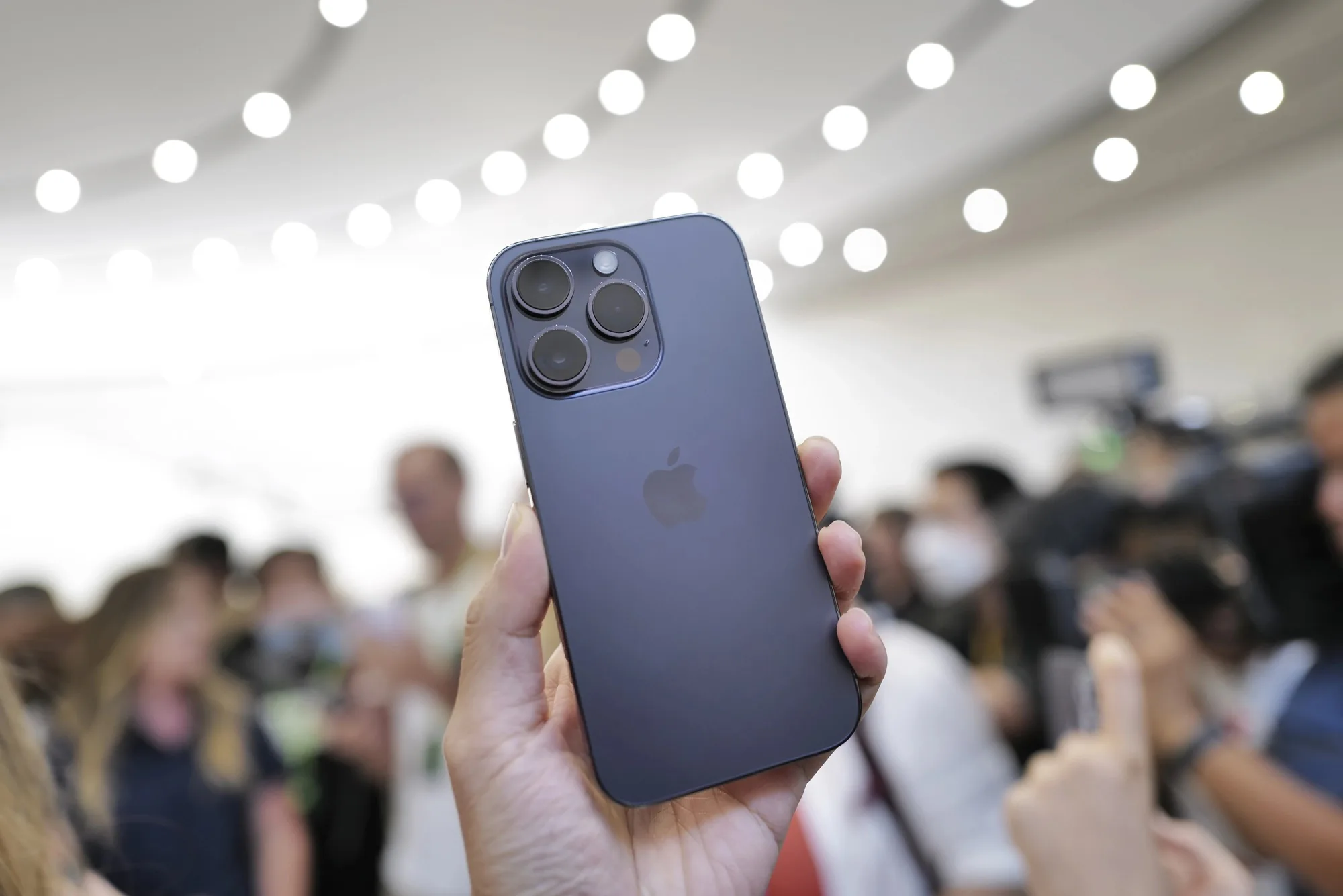 Lượng quan tâm đến iPhone 14 đạt kỷ lục sau 1 tuần ra mắt