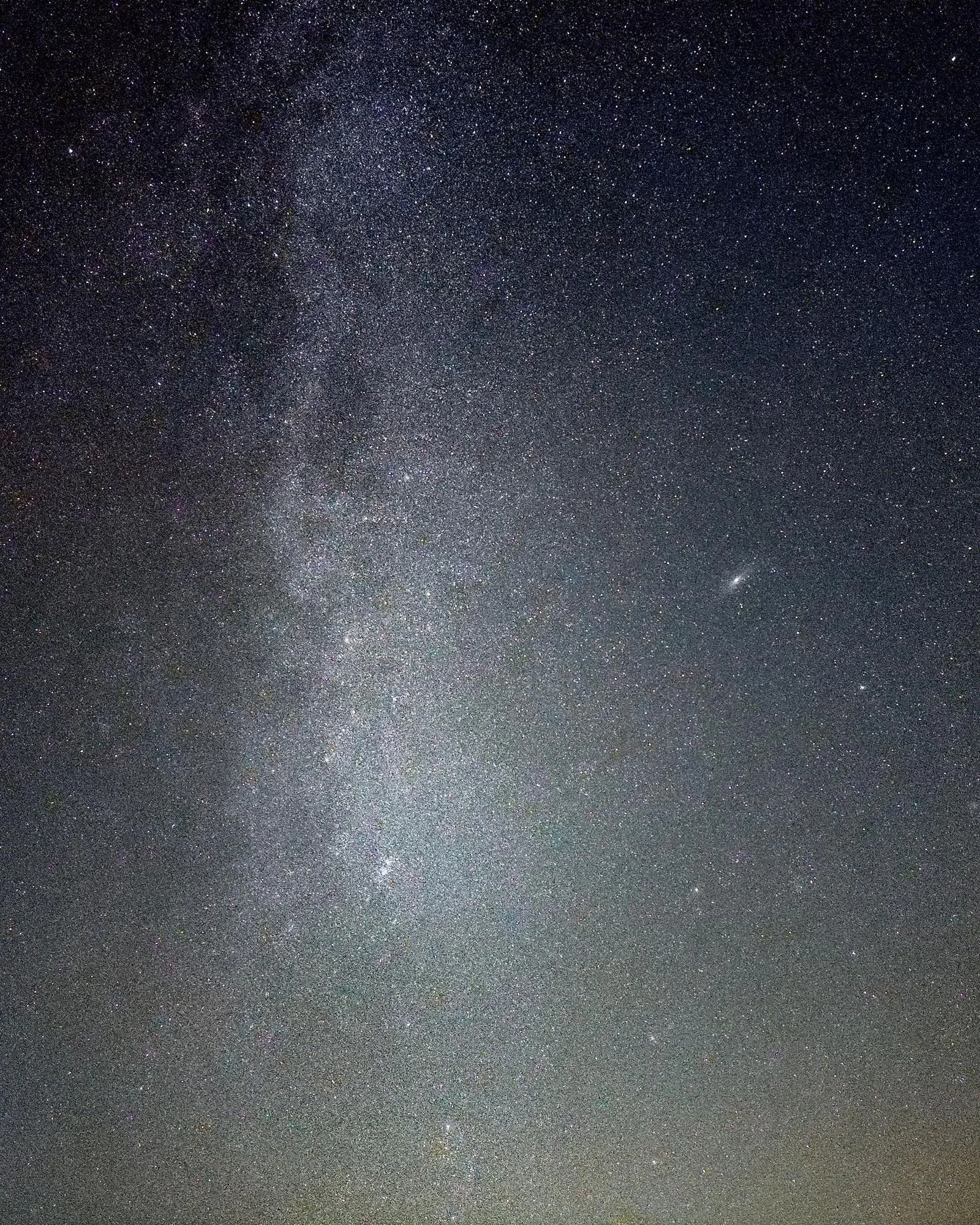 Ảnh Milky Way ấn tượng được chụp bằng iPhone 14 Pro