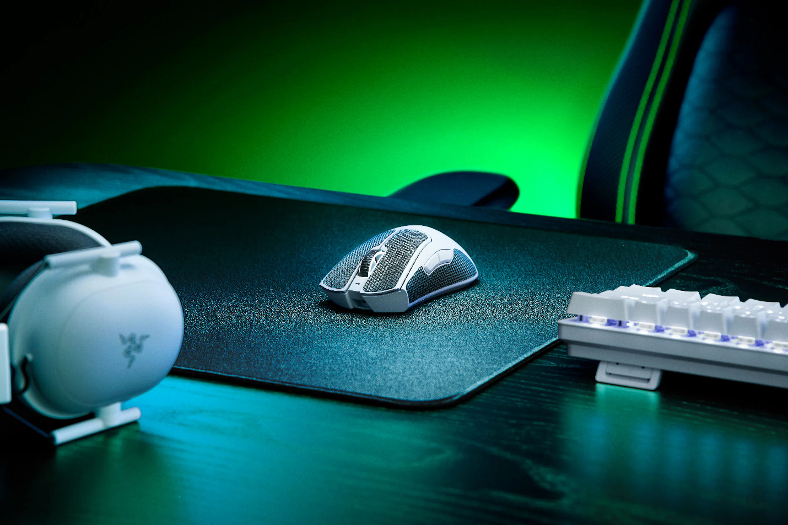 Razer DeathAdder V3 Pro ra mắt với cảm biến quang học Razer Focus Pro 30K, siêu nhẹ 63g
