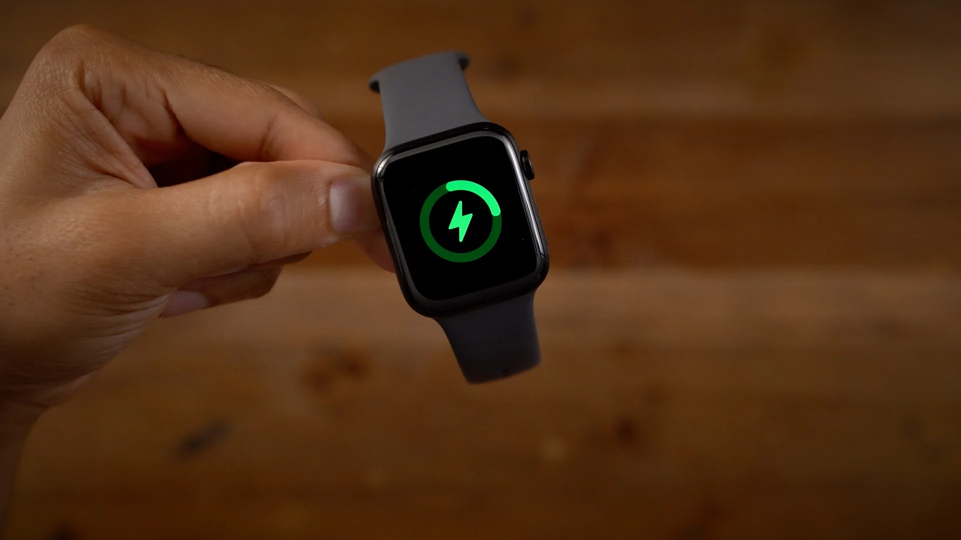 So sánh Apple Watch Ultra với Series 8, SE 2 và thế hệ trước