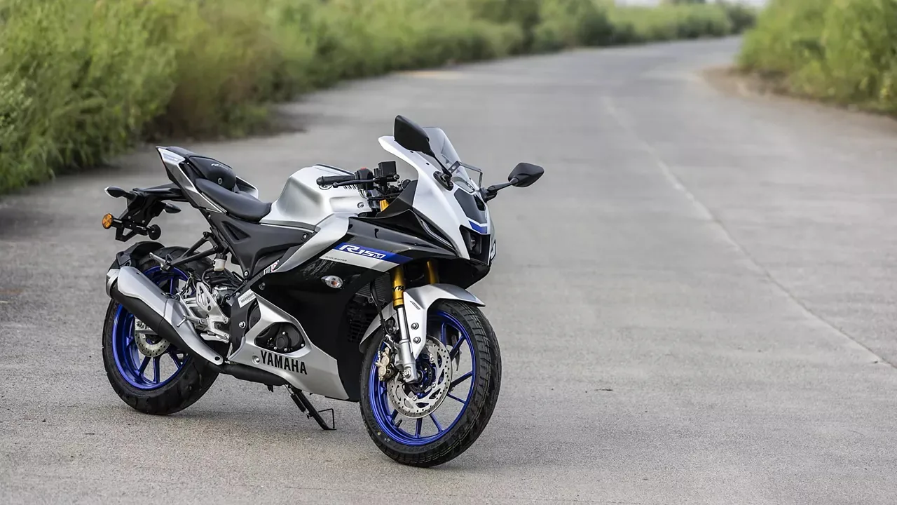 Yamaha R15 V4 có giá bán dự kiến 78 triệu khi về Việt Nam