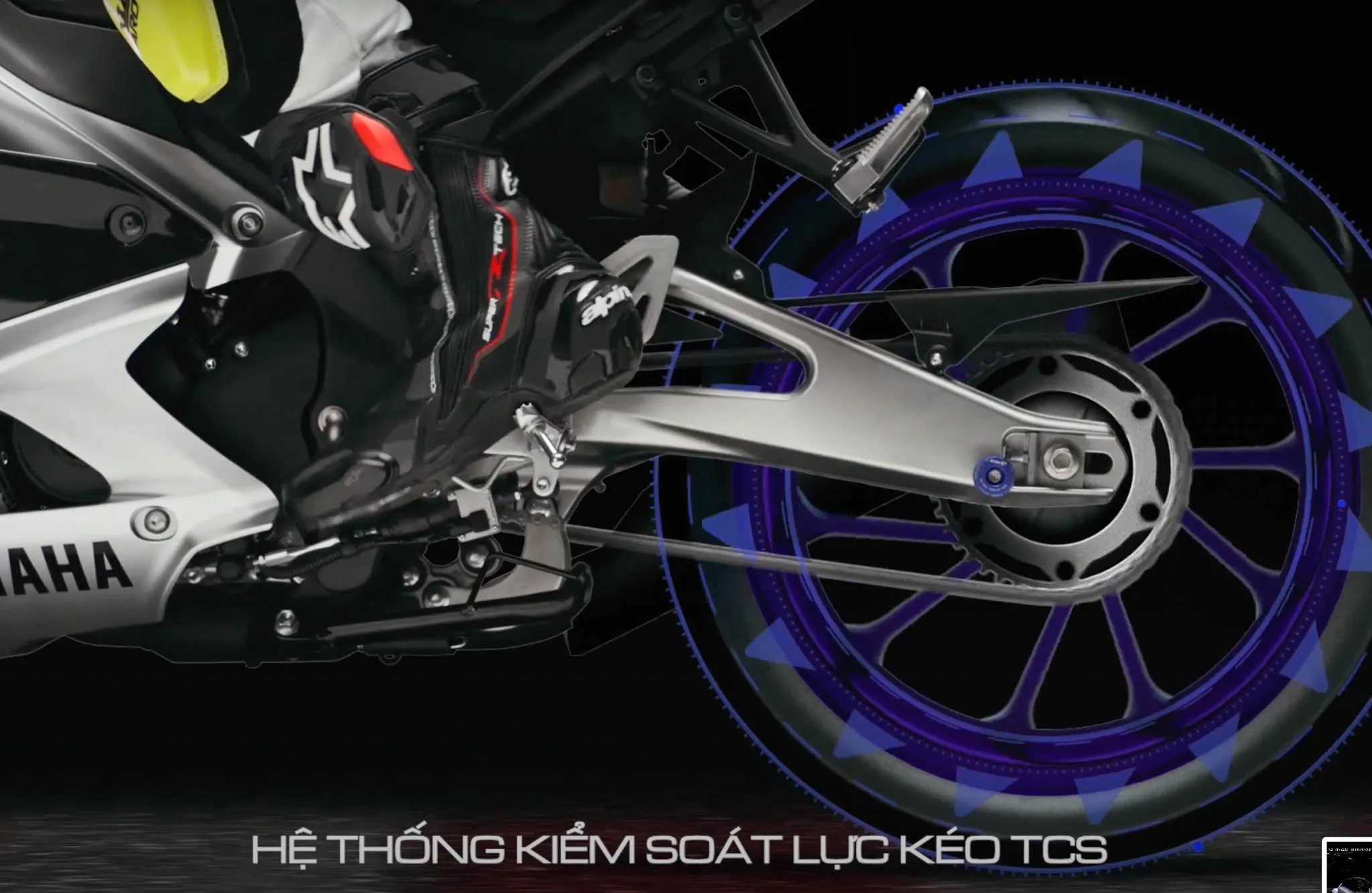 Yamaha R15v4 ra mắt Việt Nam với 2 phiên bản, giá từ 78 triệu VND