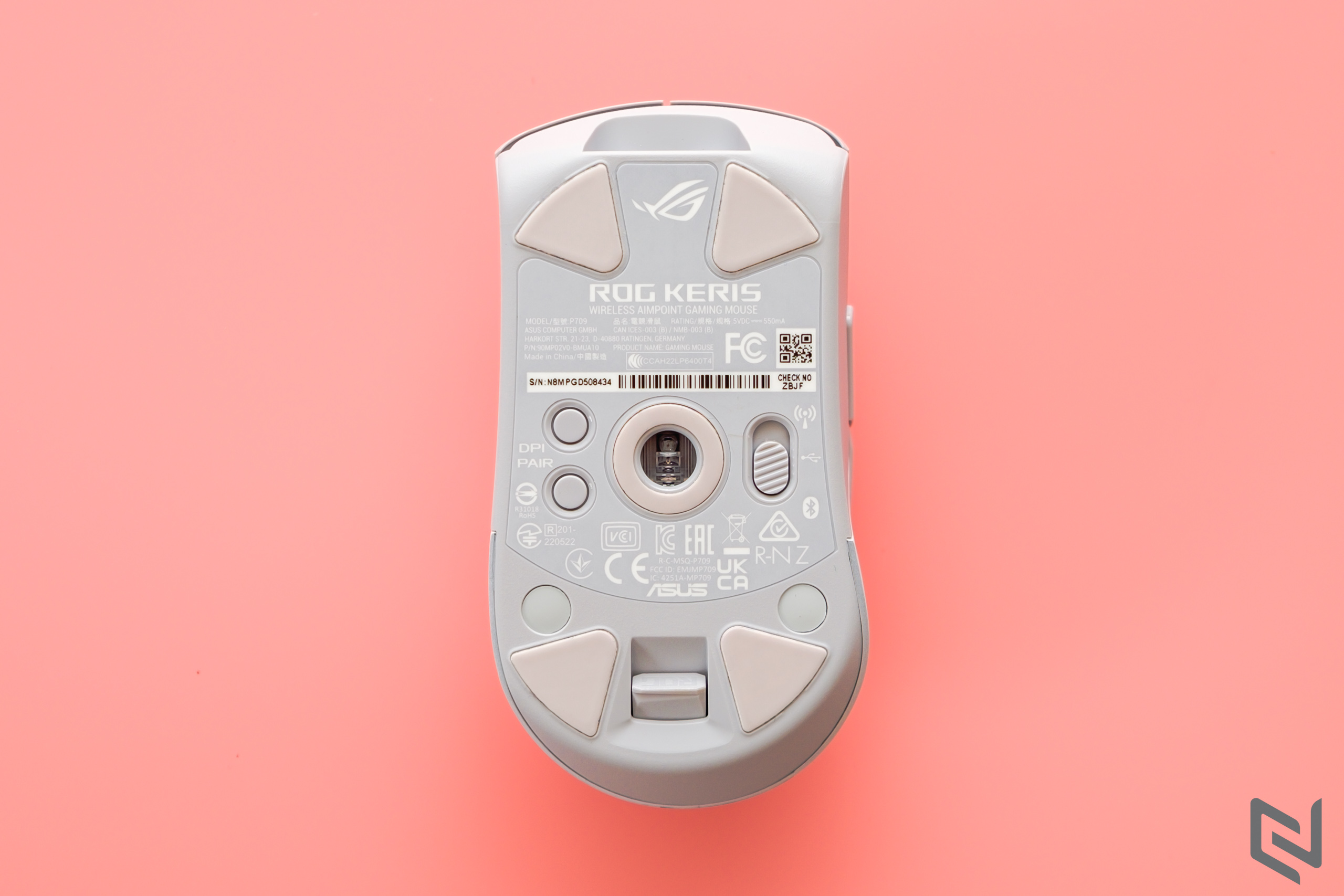 Trên tay chuột chơi game không dây ASUS ROG Keris Wireless Aimpoint: Cảm biến siêu nhạy và trọng lượng nhẹ dành cho game thủ FPS
