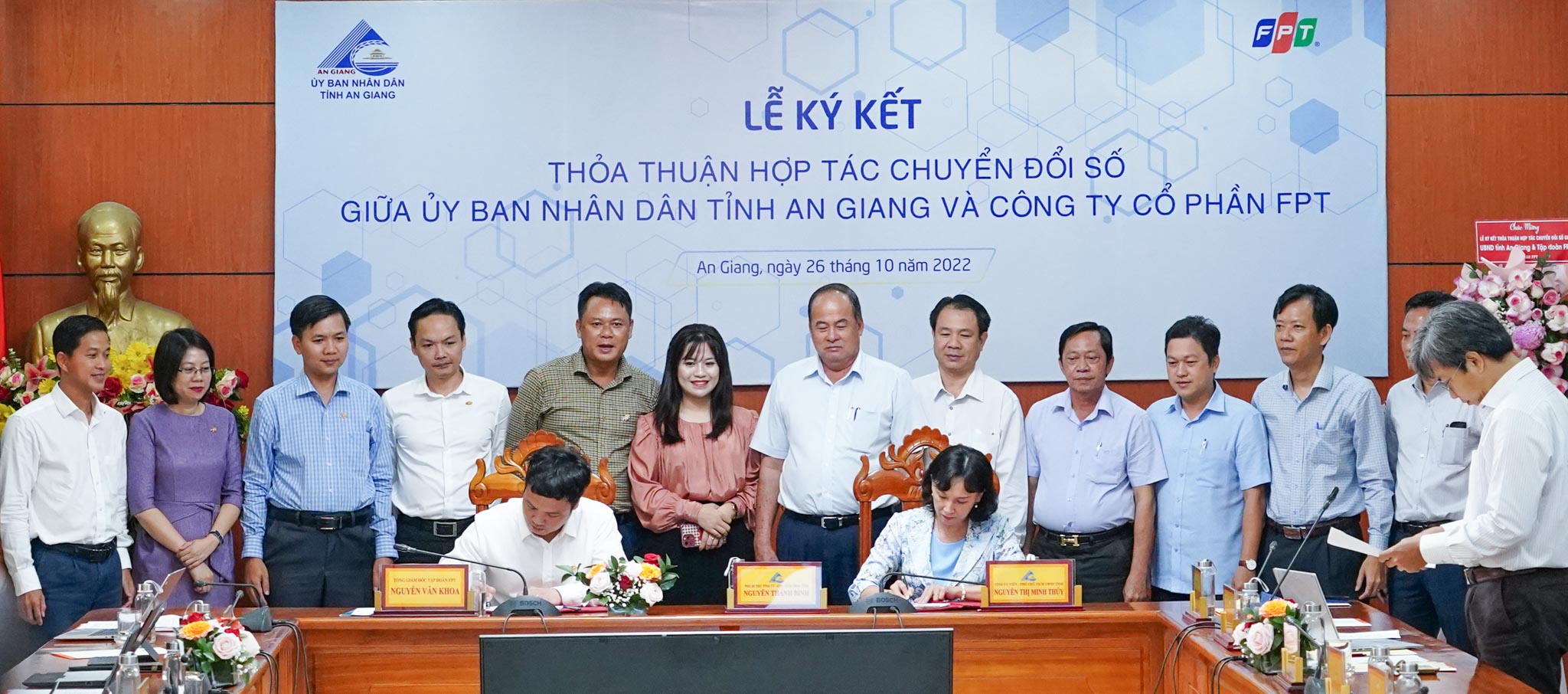UBND tỉnh An Giang và FPT ký kết thỏa thuận hợp tác chuyển đổi số đến năm 2025