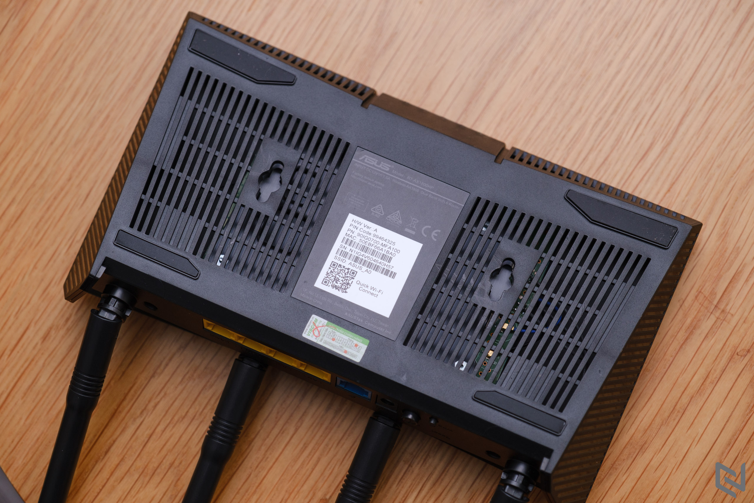 Trên tay router ASUS RT-AX1800HP: Router Wi-Fi 6 tốc độ cao với băng tần kép, khả năng thiết lập dễ dàng