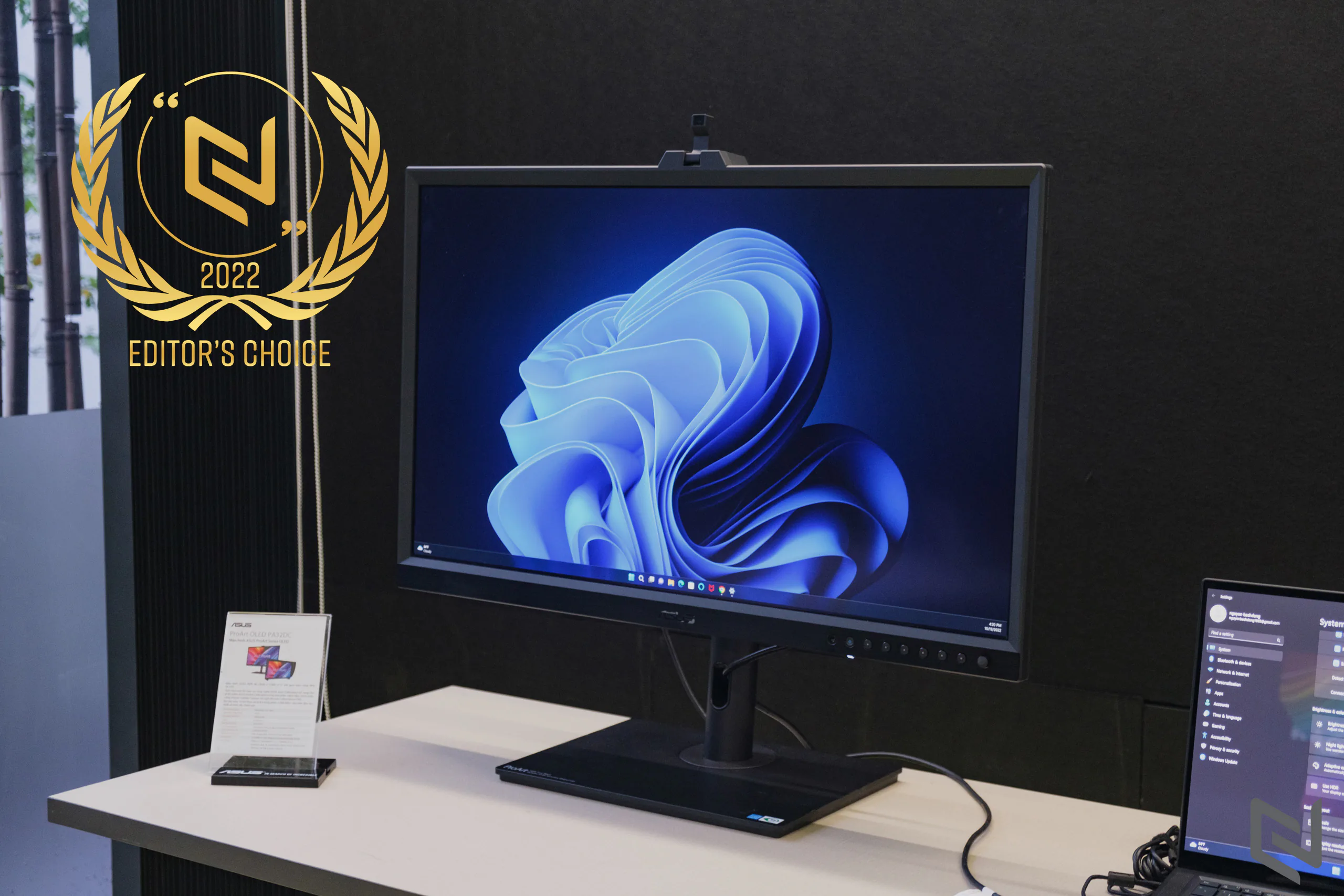 Trên tay màn hình đồ hoạ ASUS ProArt PA32DC: Màn hình 32-inch 4K OLED với khả năng tự cân màu nhờ cảm biến tích hợp
