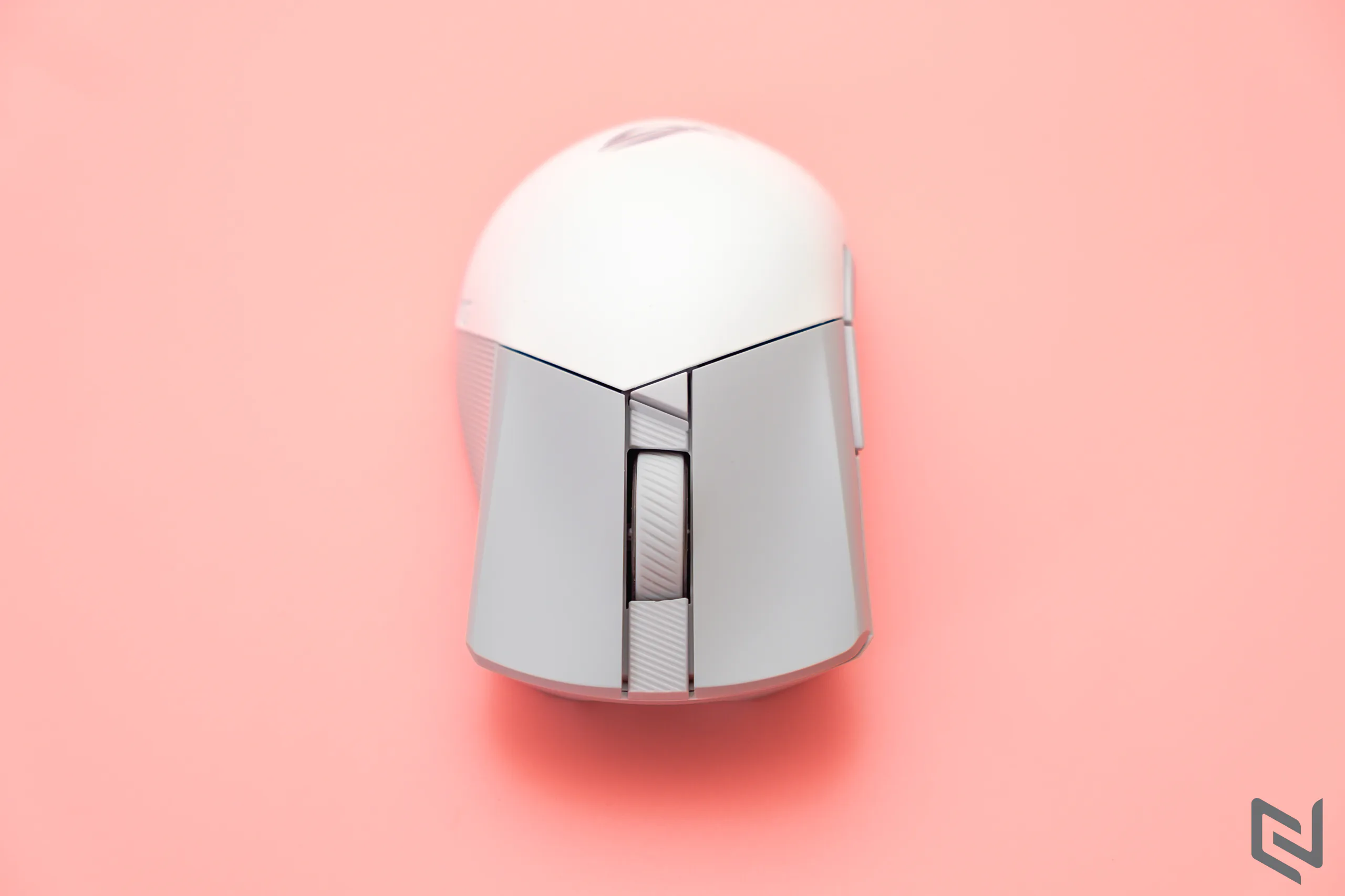 Trên tay chuột chơi game không dây ROG Gladius III Wireless AimPoint: Thay switch nhanh chóng, kết nối không độ trễ và cảm biến siêu nhạy