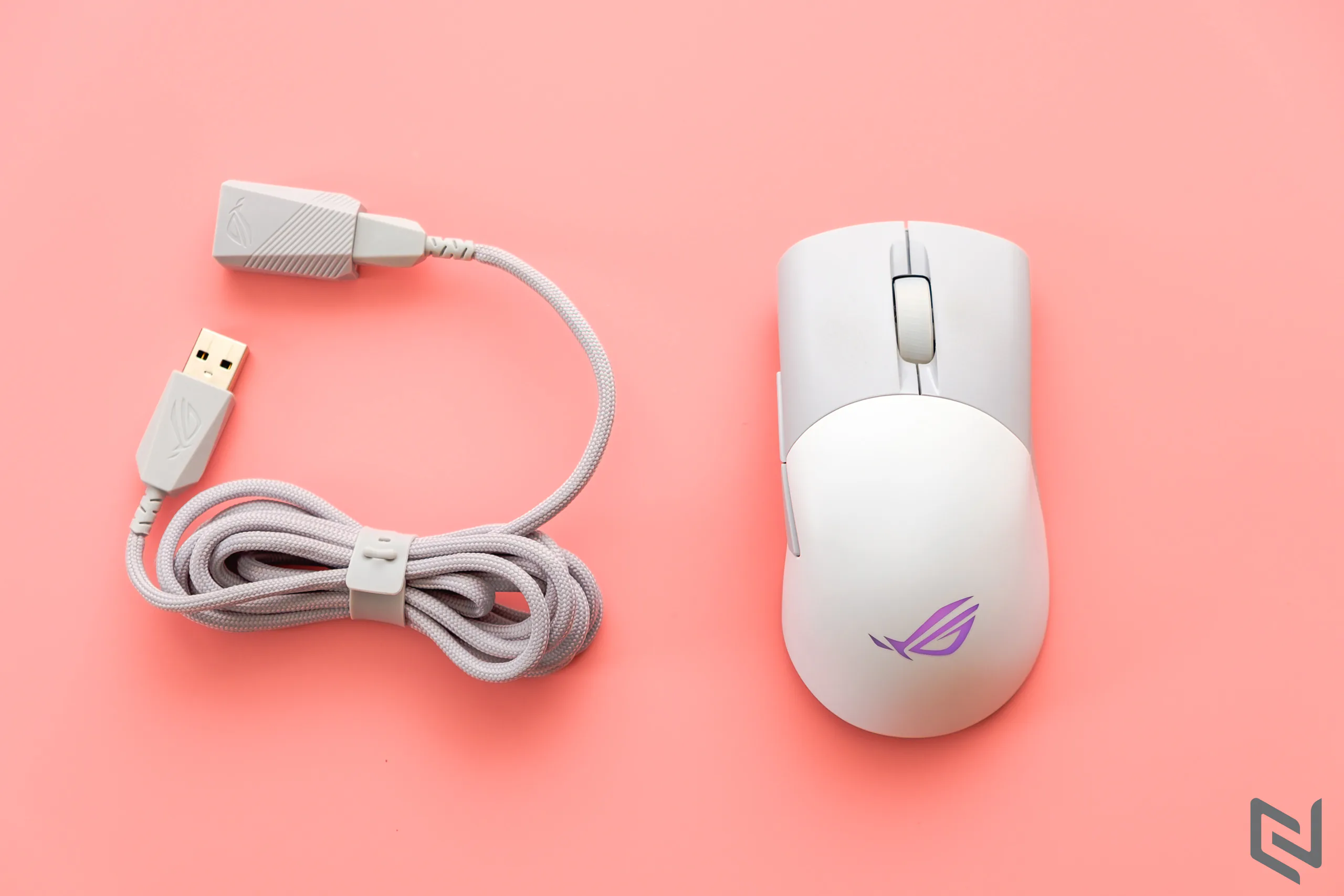 Trên tay chuột chơi game không dây ASUS ROG Keris Wireless Aimpoint: Cảm biến siêu nhạy và trọng lượng nhẹ dành cho game thủ FPS