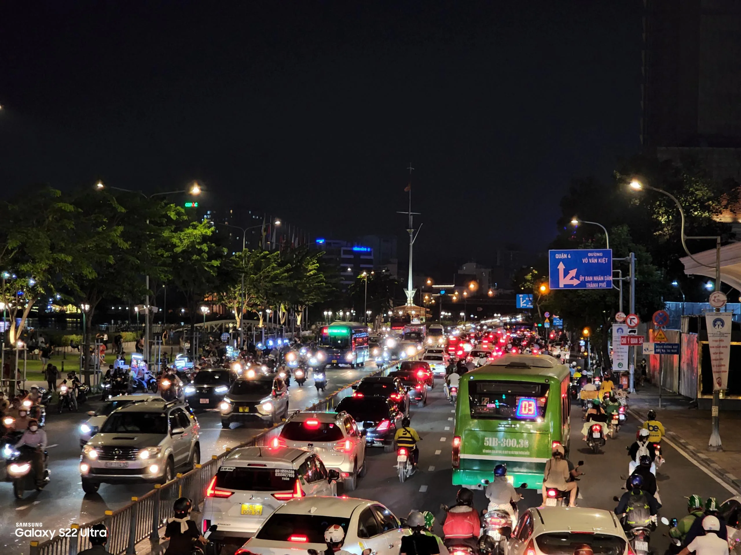 Bộ ảnh chụp thiếu sáng bằng camera Galaxy S22 Ultra trong hoạt động “Trải Nghiệm Chụp Hình Sống Đậm Chất Đêm”