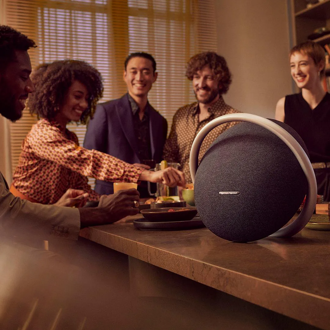 Harman Kardon Onyx Studio 8 chính thức ra mắt tại Việt Nam