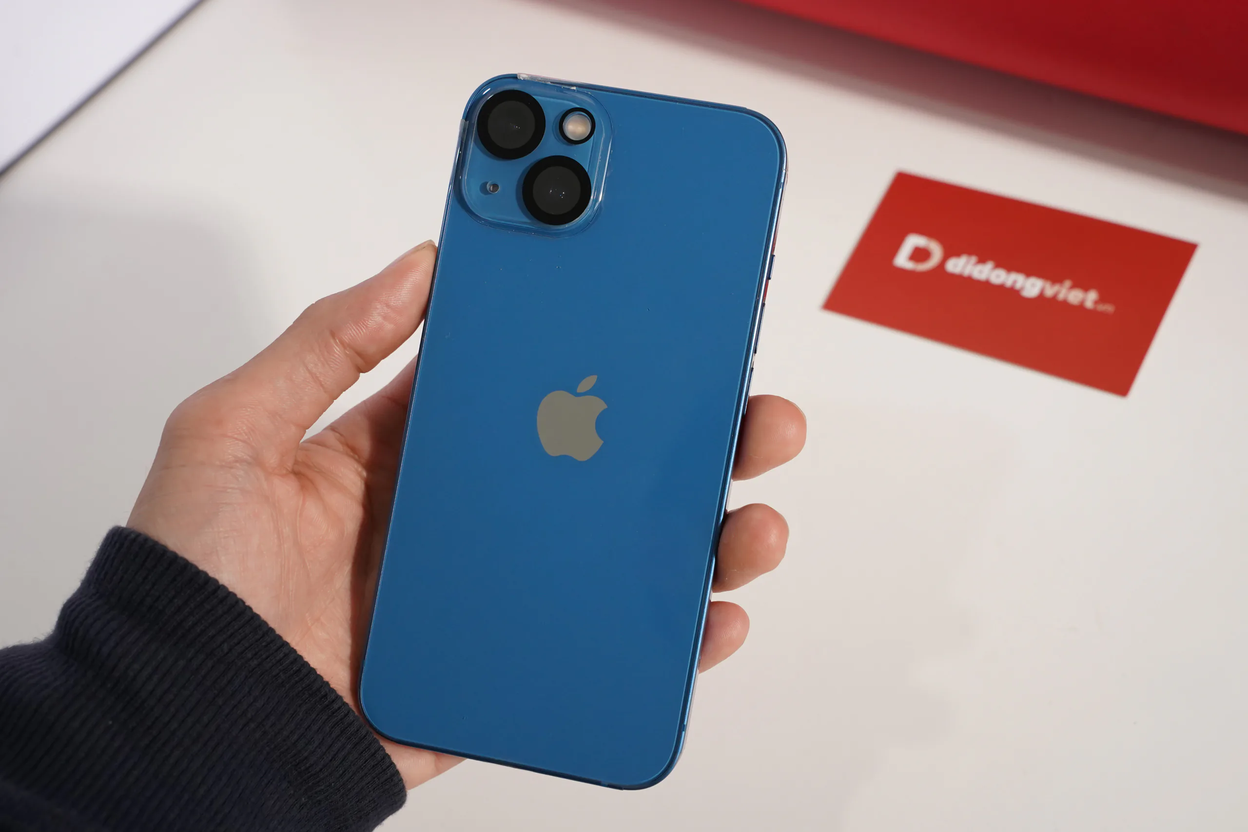 Giá iPhone 13 series VN/A giảm mạnh sau khi iPhone 14 lên kệ, chỉ còn từ 16.99 triệu đồng