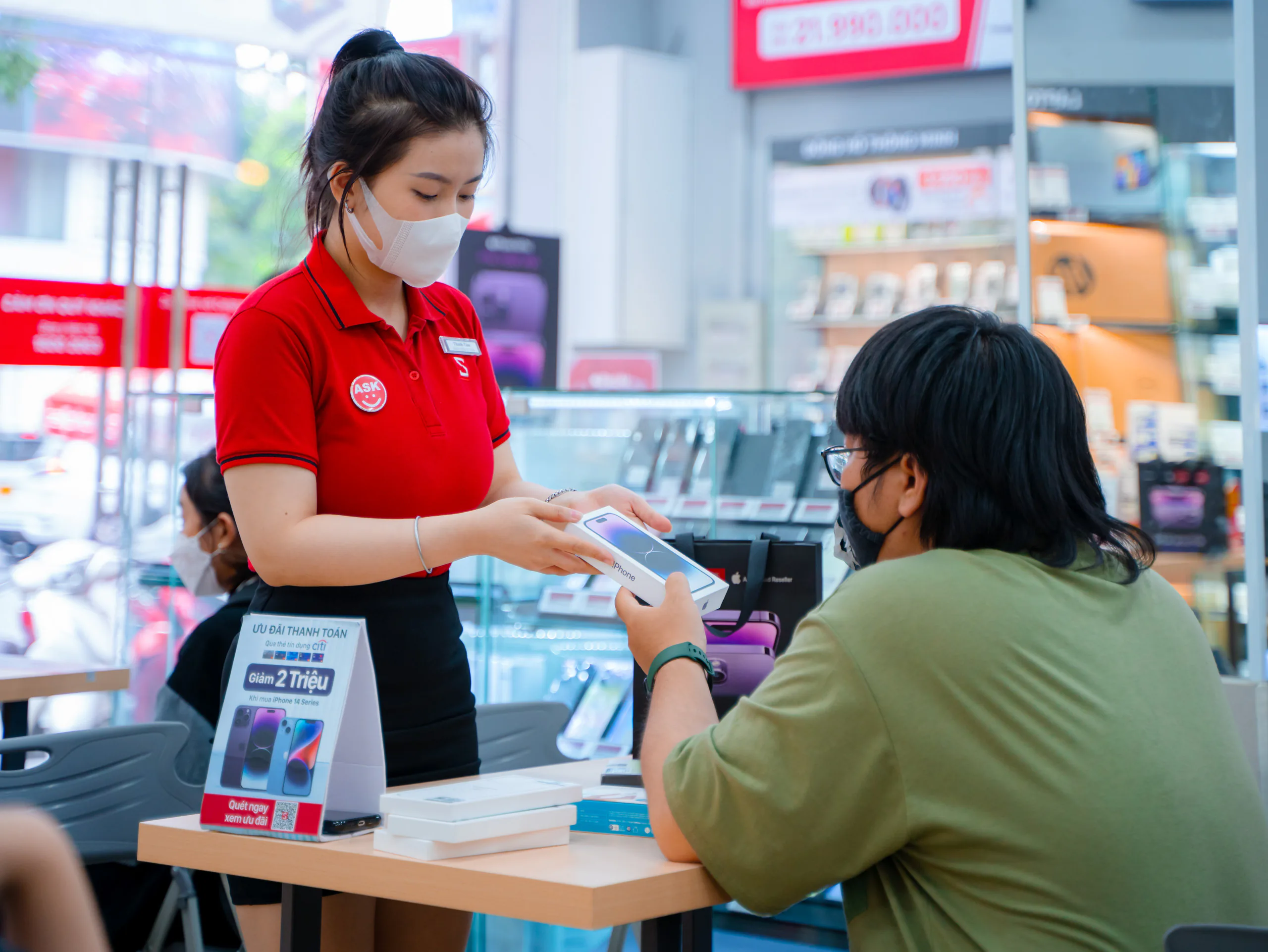 CellphoneS mở bán 15,000 khách hàng đặt trước iPhone 14 series chính hãng