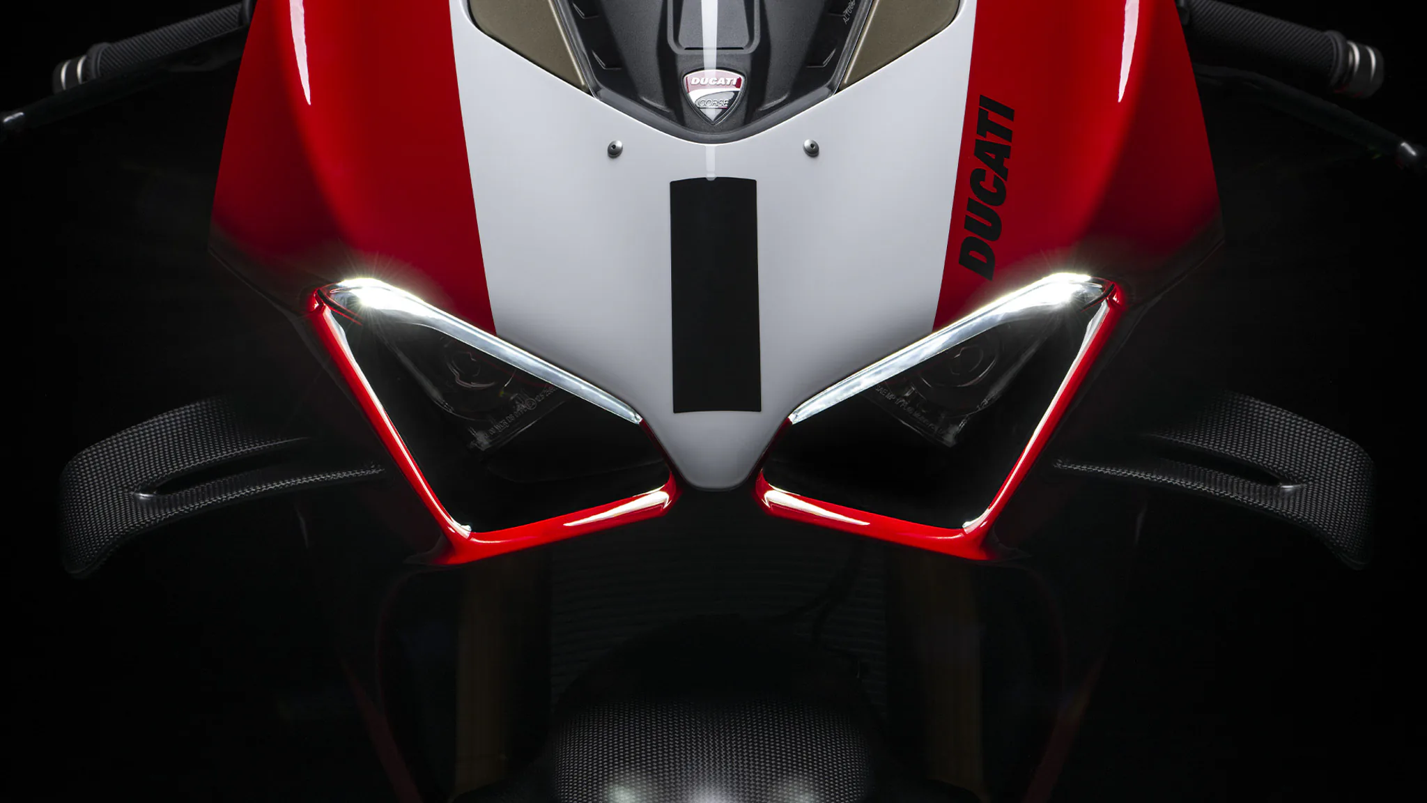 Ducati Panigale V4 R 2023 ra mắt với động cơ 237 mã lực cùng loạt nâng cấp để đua xe
