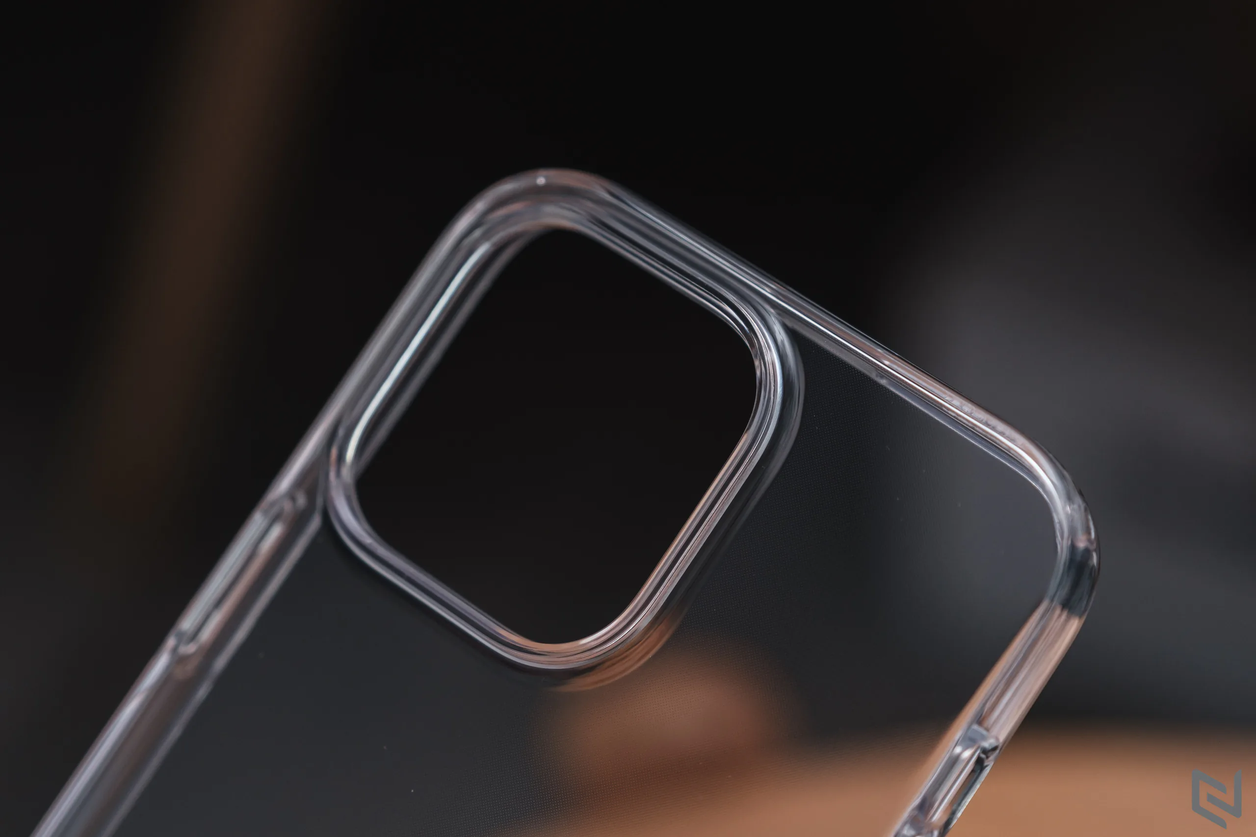 Trên tay bộ phụ kiện không thể thiếu cho iPhone 14