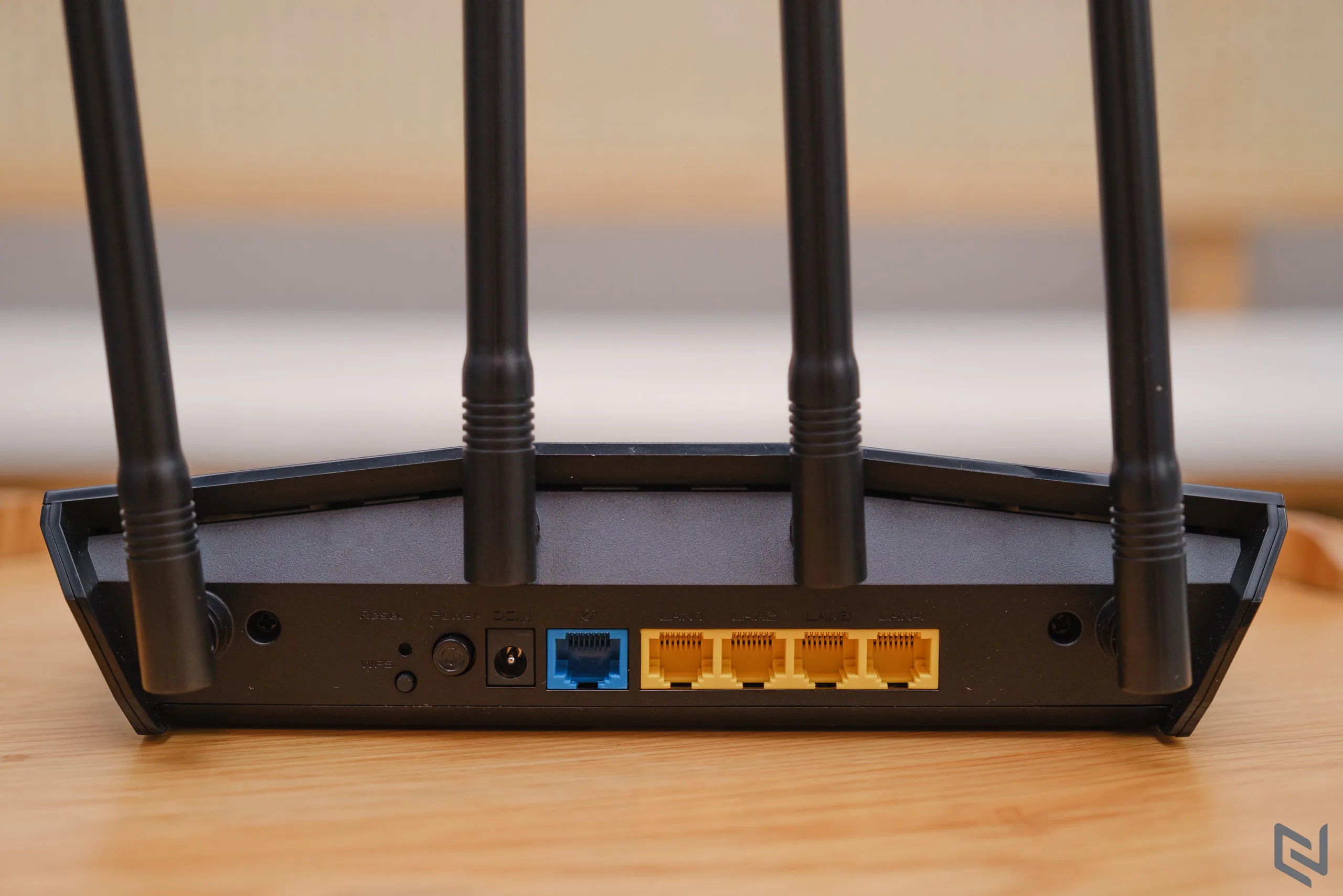 Trên tay router ASUS RT-AX1800HP: Router Wi-Fi 6 tốc độ cao với băng tần kép, khả năng thiết lập dễ dàng