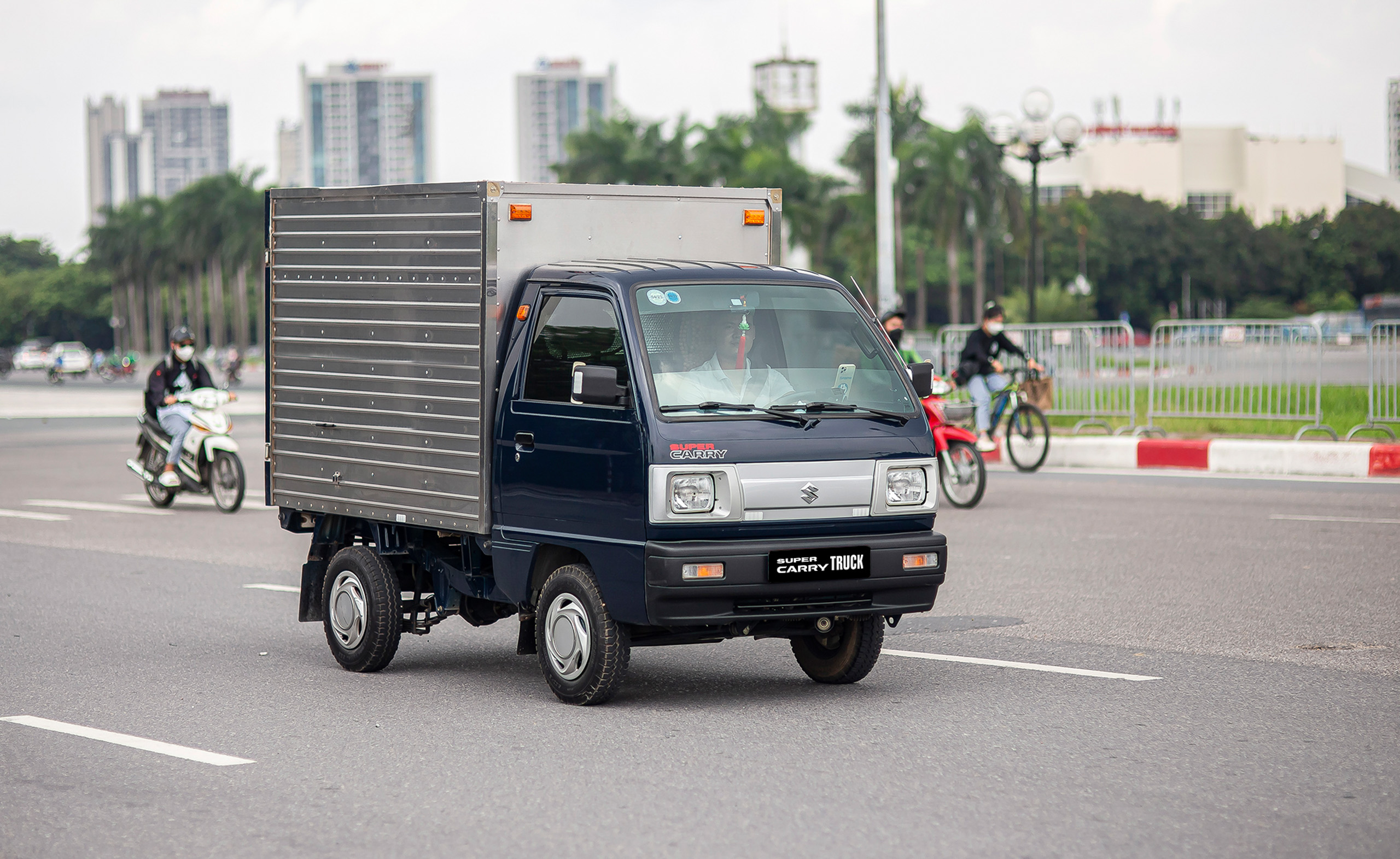 Mua xe Suzuki trong tháng 10: Tận hưởng trọn vẹn chuyến đi với ưu đãi đến 30 triệu