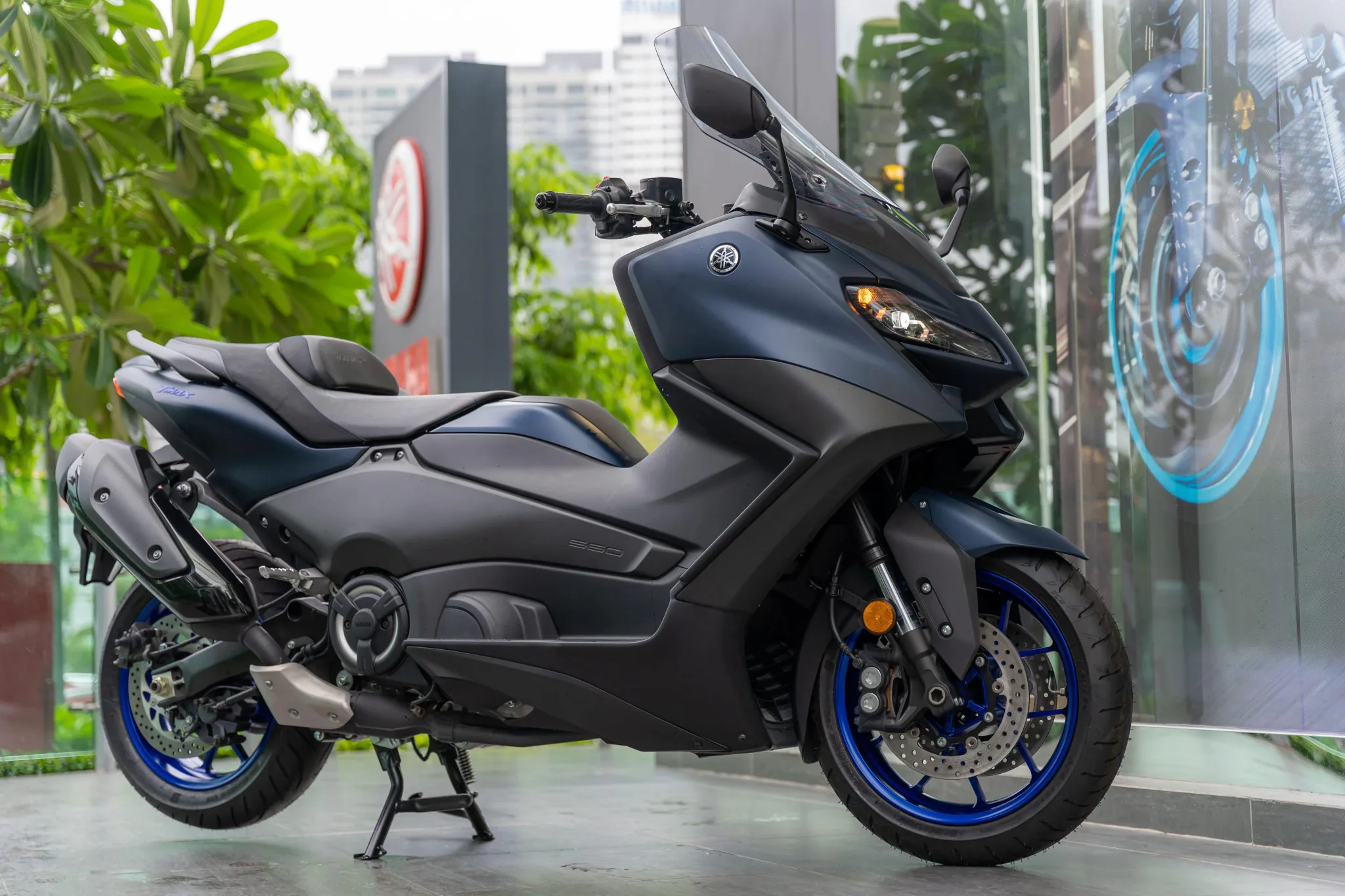 Yamaha XMAX 300 và TMAX chính thức ra mắt, nâng tầm trải nghiệm bứt tốc