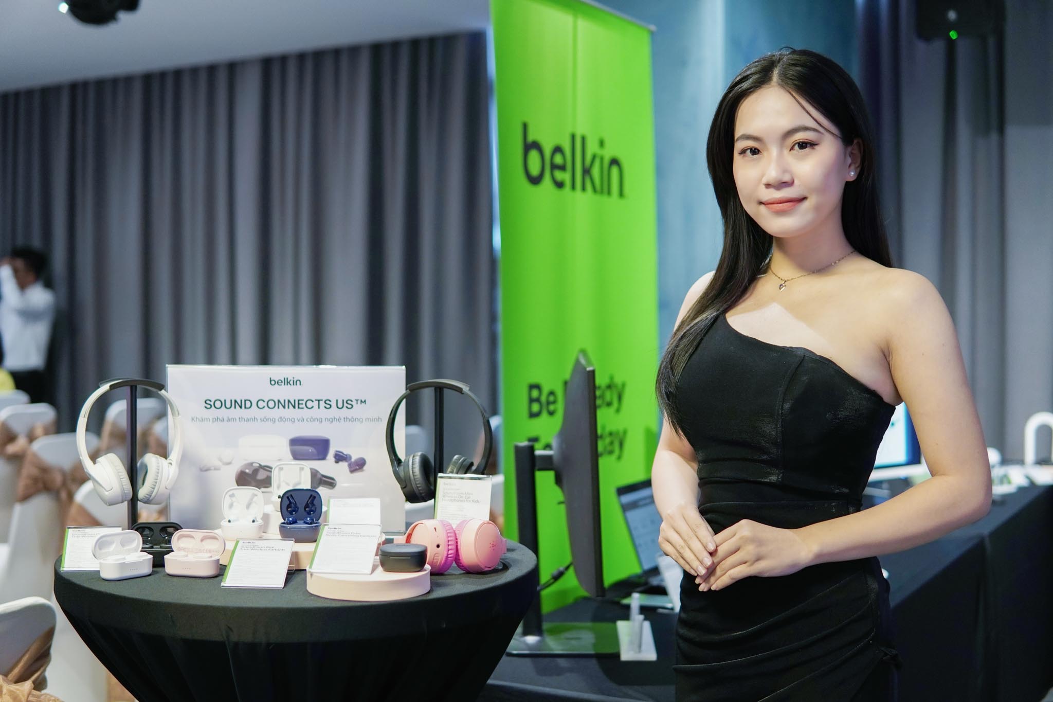 Belkin kết hợp cùng nhà phân phối MeKo chính thức ra mắt  sạc không dây MagSafe 3-in-1 cùng loạt phụ kiện cho iPhone 14