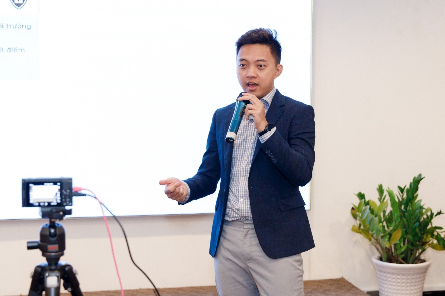 FPT Telecom International, Đối tác Cấp cao của AWS tại Việt Nam ra mắt giải pháp FPT Backup & Replication với cơ cấu định giá cố định cho kiến trúc đám mây lai