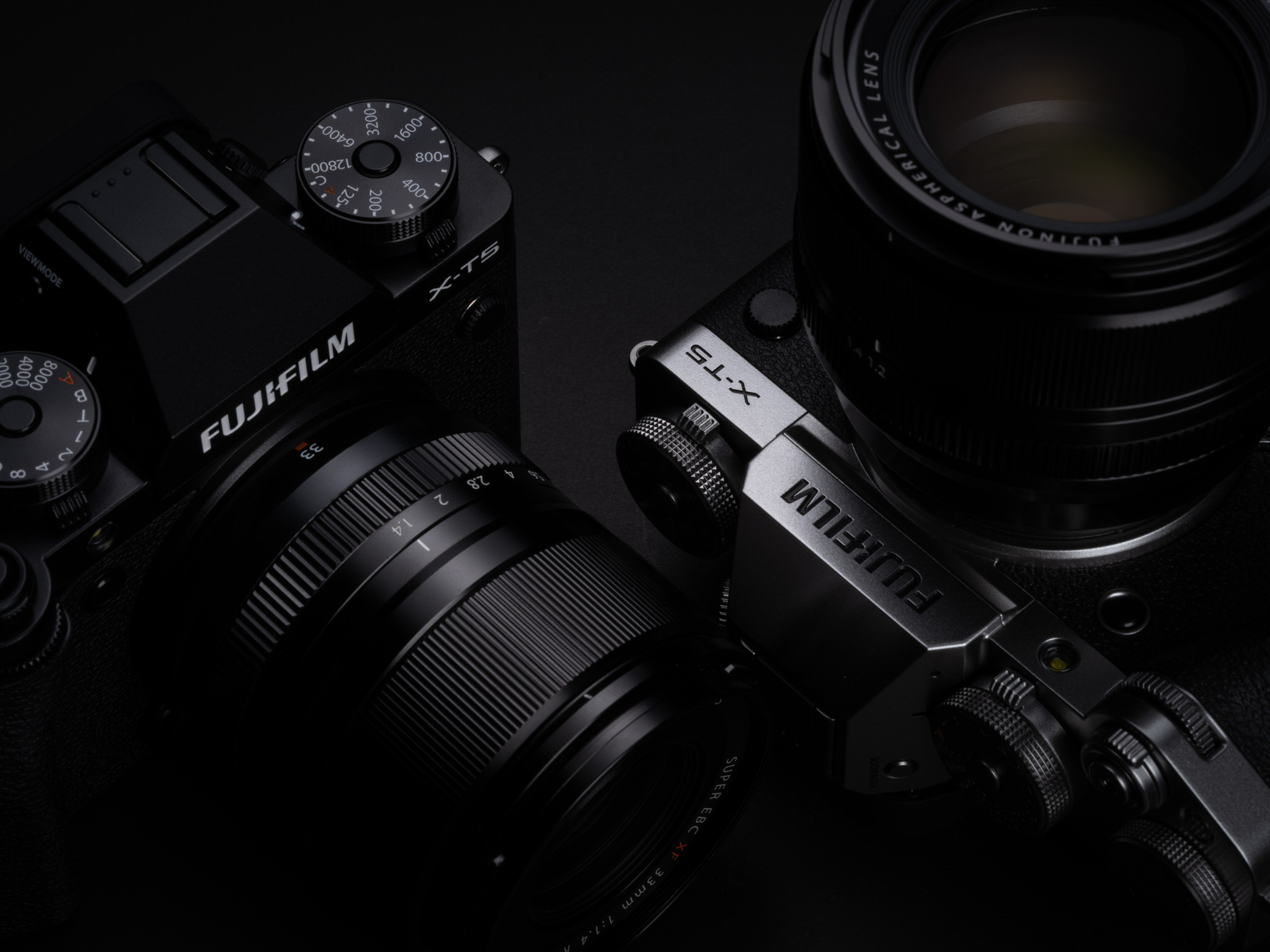 Fujifilm X-T5 ra mắt: Cảm biến 40.2MP, quay 6.2K, nâng cấp lấy nét tự động và kích thước gọn hơn