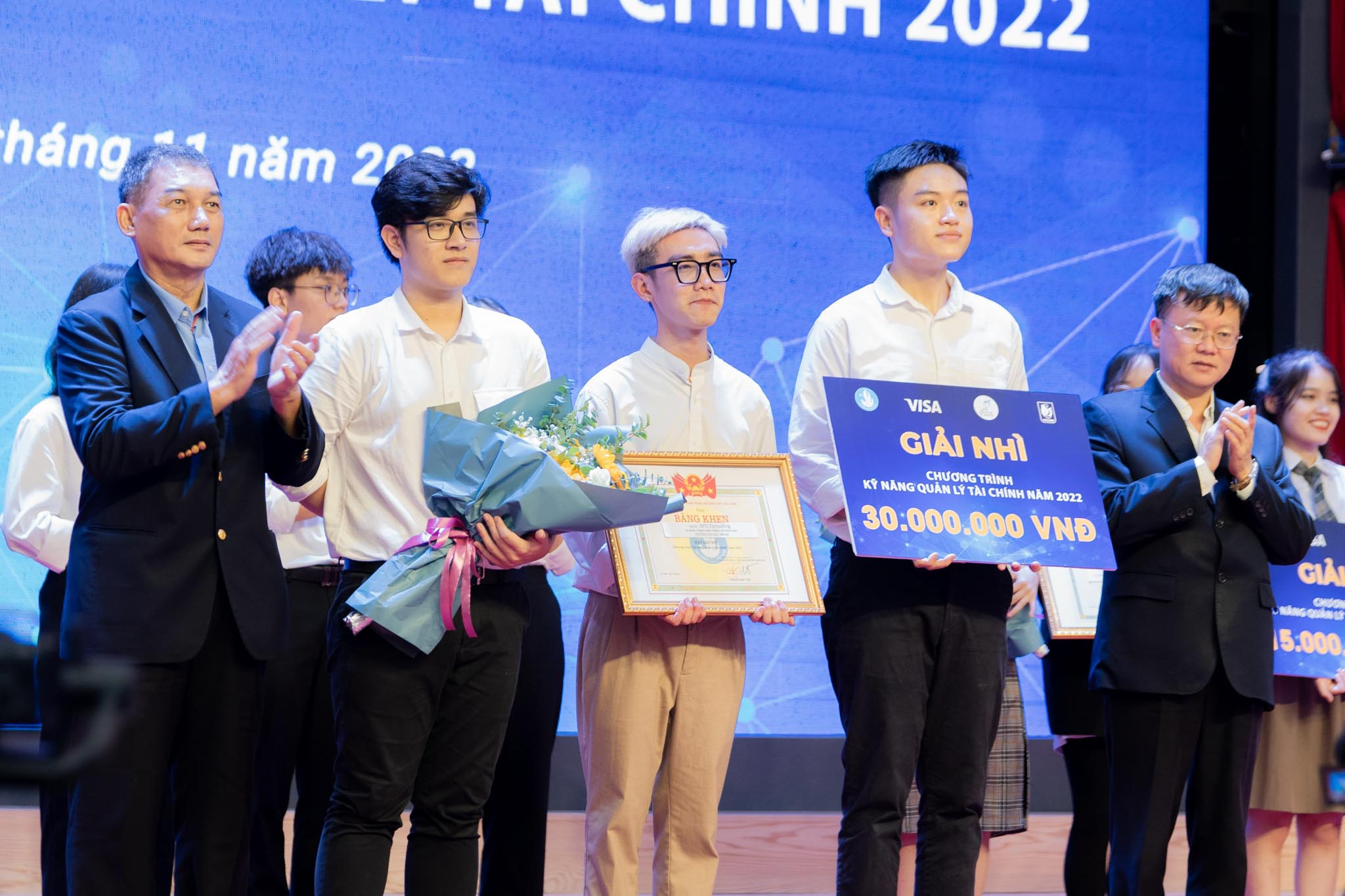 Trao giải Chương trình Kỹ năng Quản lý Tài chính do Visa và Trung ương Hội Sinh viên Việt Nam tổ chức