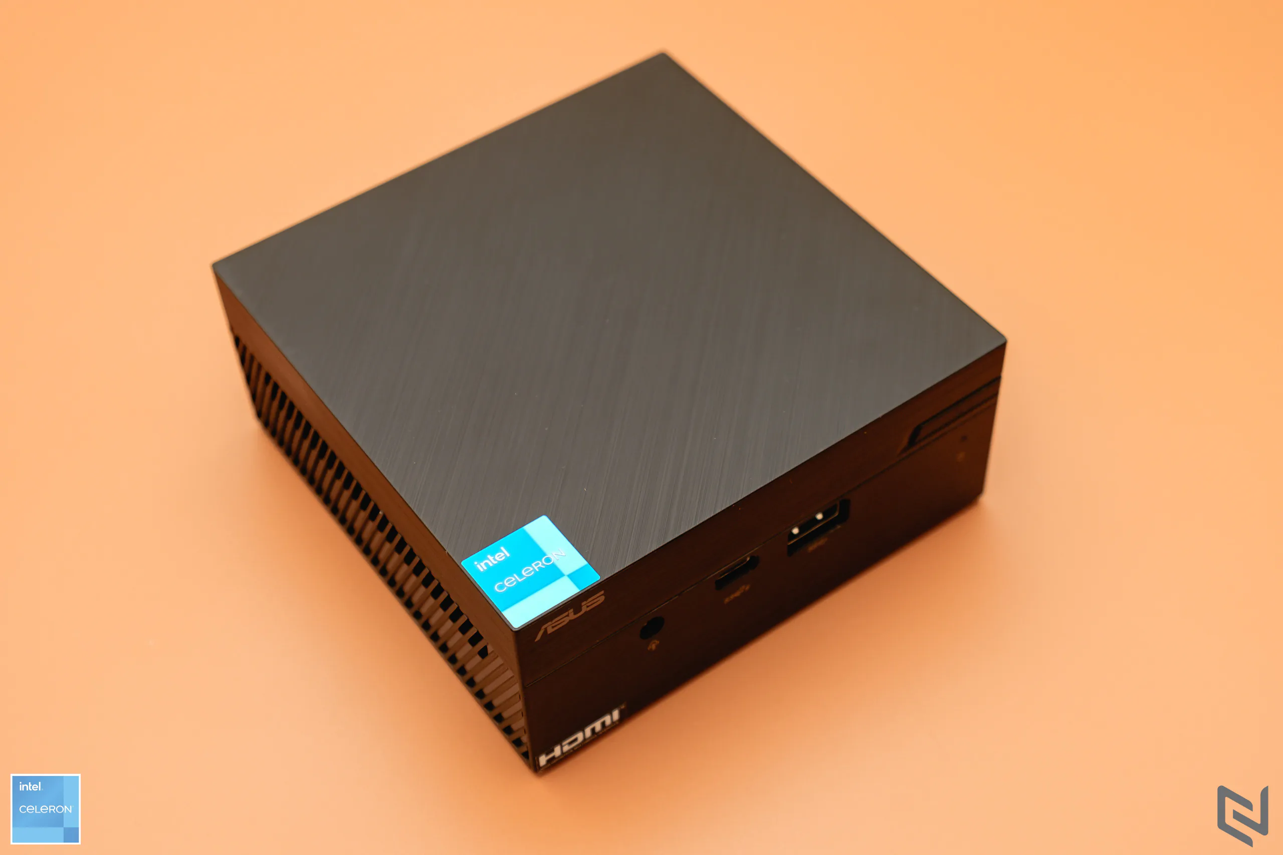 Trên tay Mini PC ASUS PN41: Siêu nhỏ gọn, giá rẻ phù hợp cho các nhu cầu cơ bản
