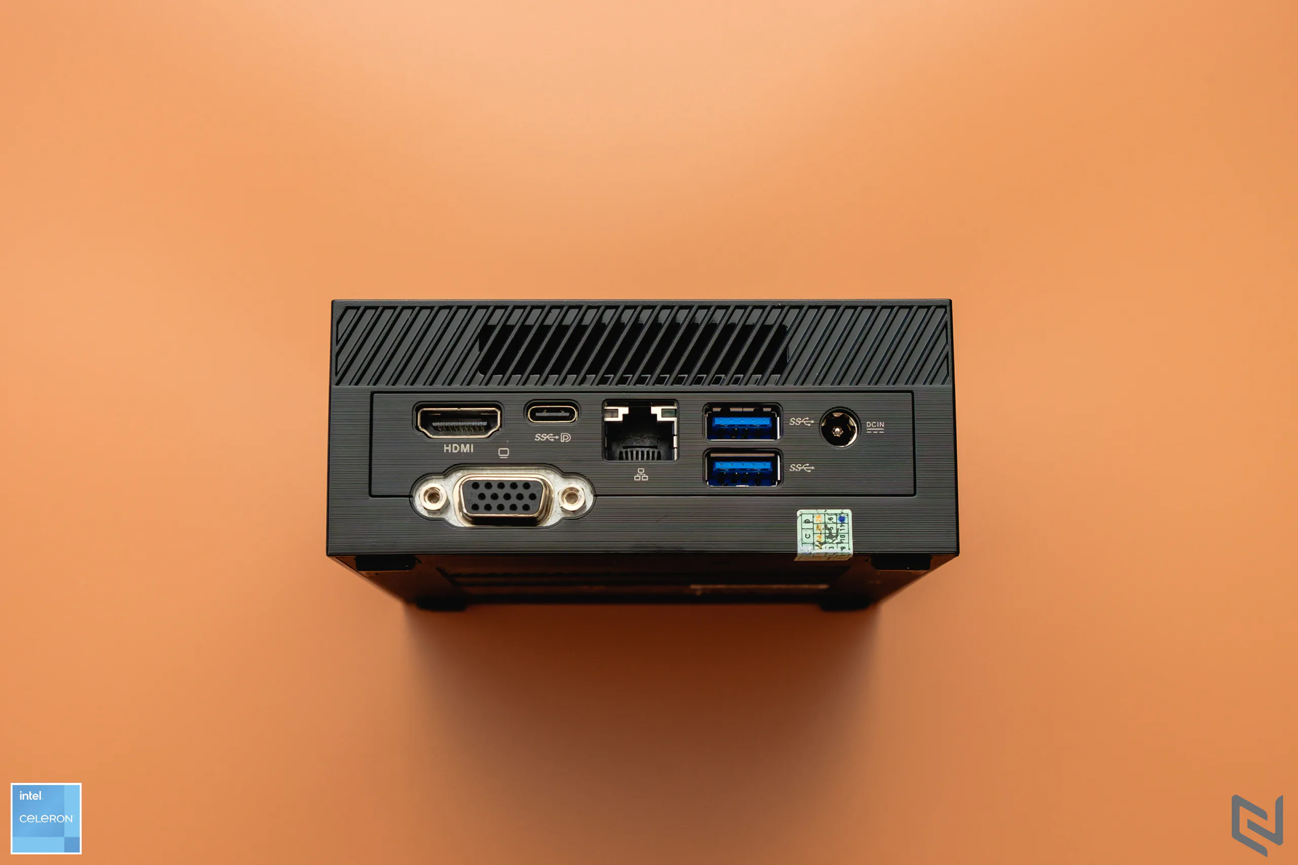 Trên tay Mini PC ASUS PN41: Siêu nhỏ gọn, giá rẻ phù hợp cho các nhu cầu cơ bản