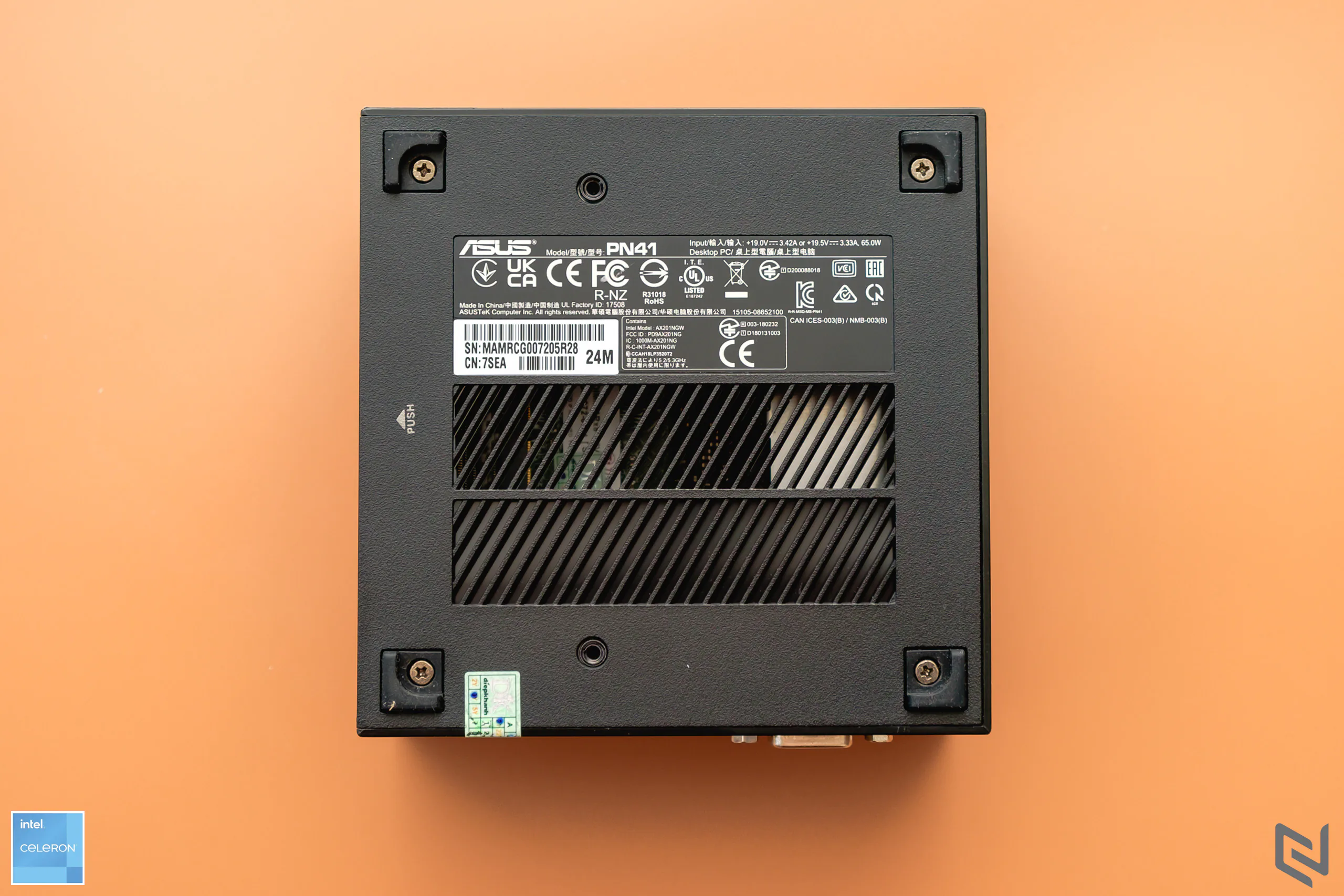 Trên tay Mini PC ASUS PN41: Siêu nhỏ gọn, giá rẻ phù hợp cho các nhu cầu cơ bản