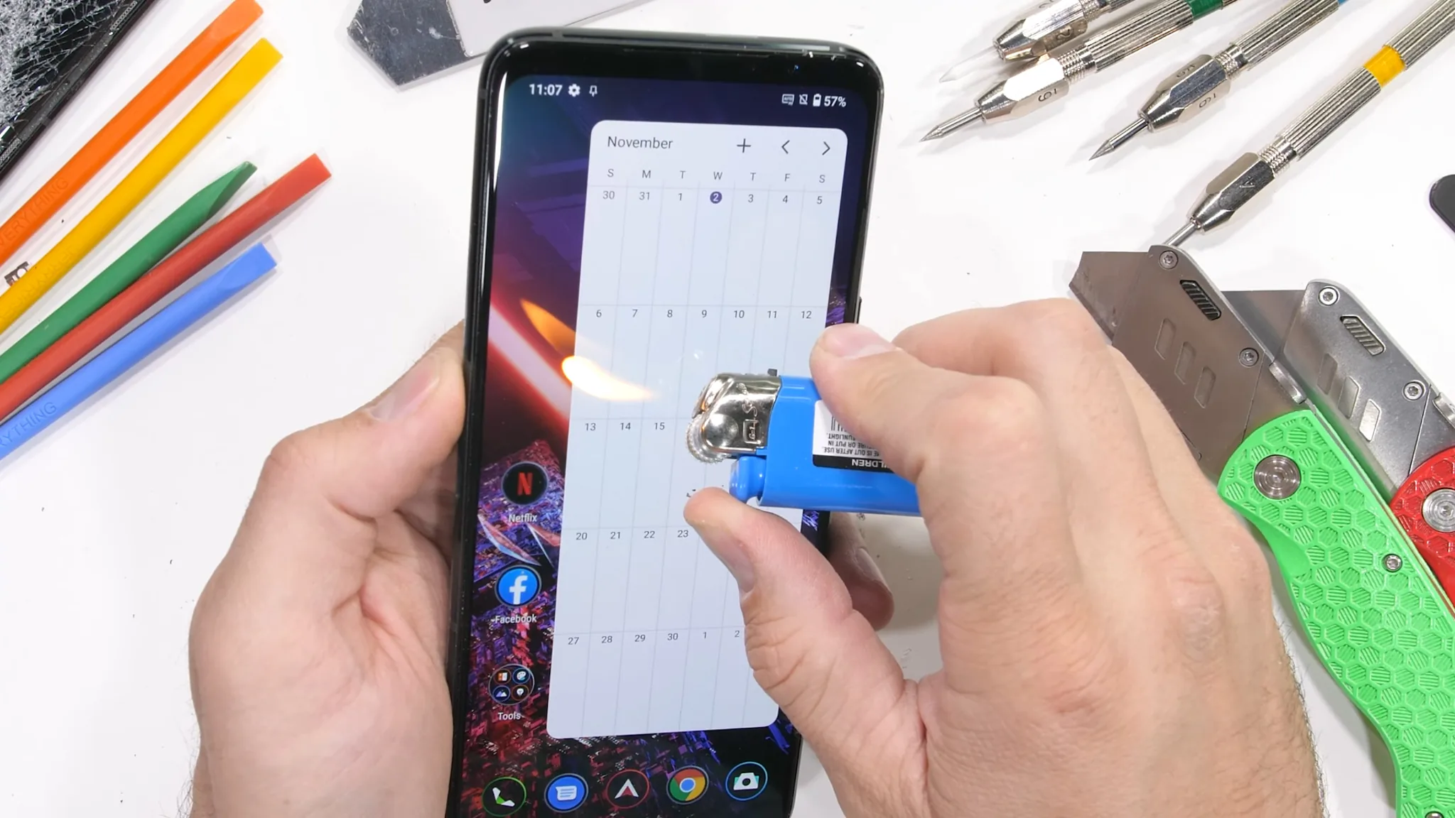 Thử nghiệm độ bền ASUS ROG Phone 6 Pro: Cong vẹo sau màn test độ cứng