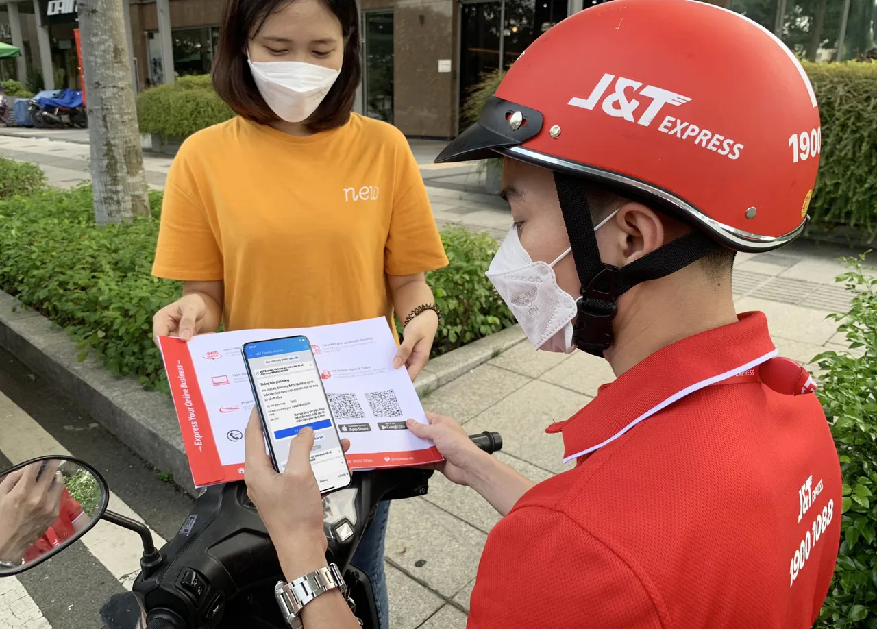 J&T Express: “Cạnh tranh bằng chất lượng dịch vụ là chiến lược lâu dài”
