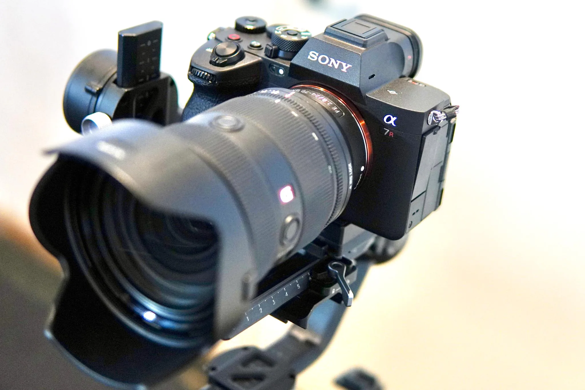 Sony ra mắt Alpha 7R V tại Việt Nam, tích hợp trí thông minh nhân tạo Al giúp nâng cao chất lượng hình ảnh