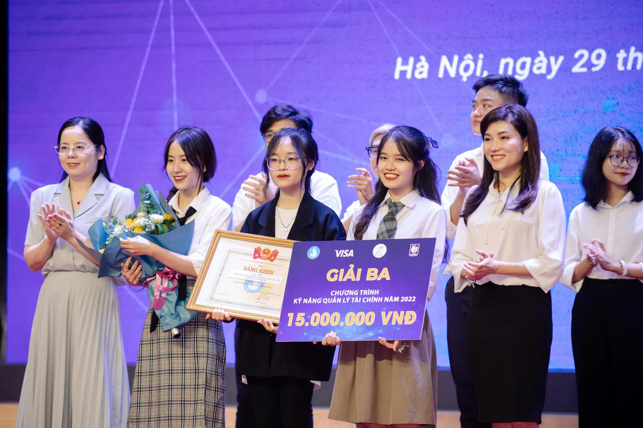 Trao giải Chương trình Kỹ năng Quản lý Tài chính do Visa và Trung ương Hội Sinh viên Việt Nam tổ chức