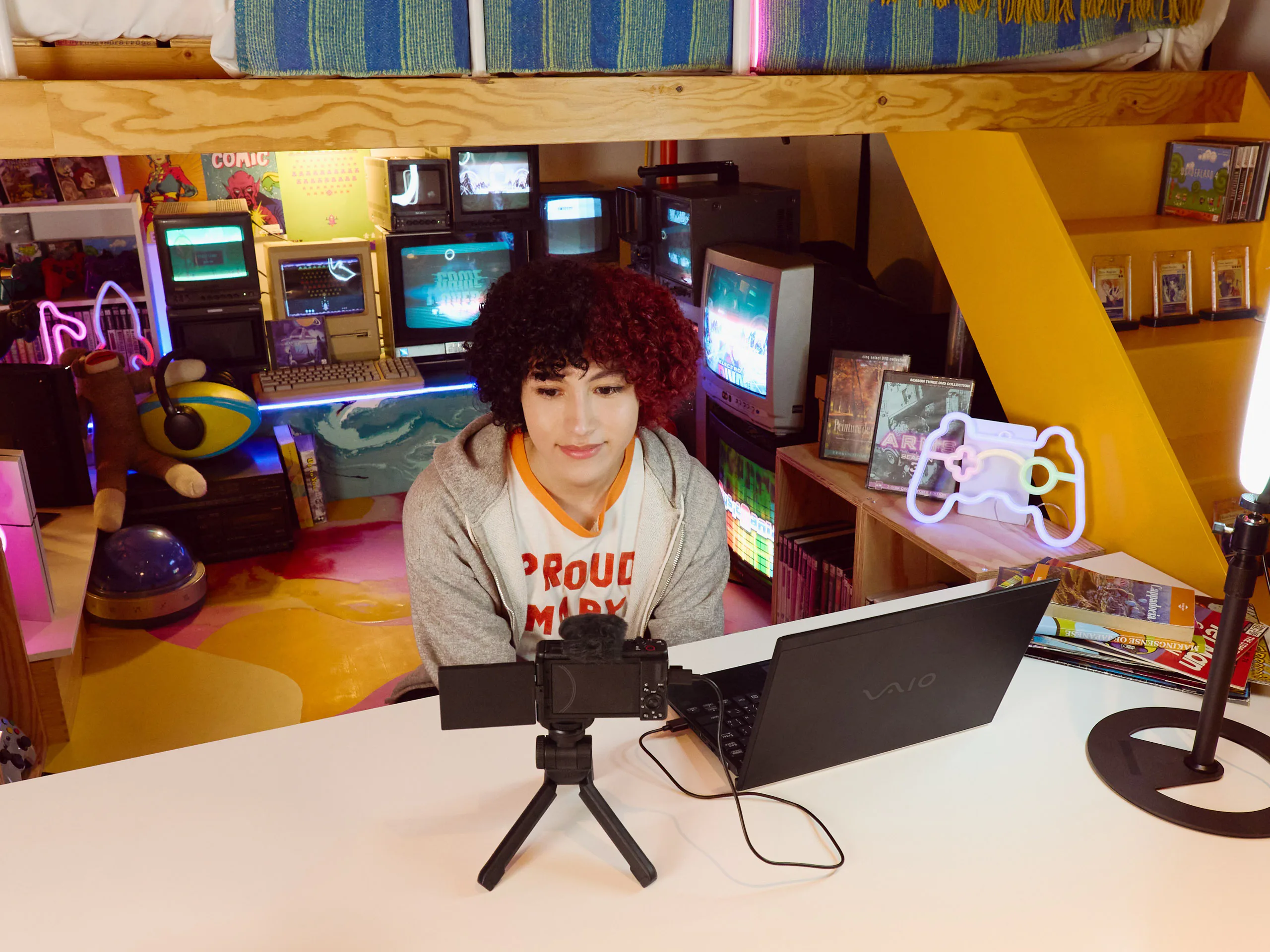 Sony mở rộng dải sản phẩm Vlog với máy quay ZV-1F, giá bán 13,990,000 VND