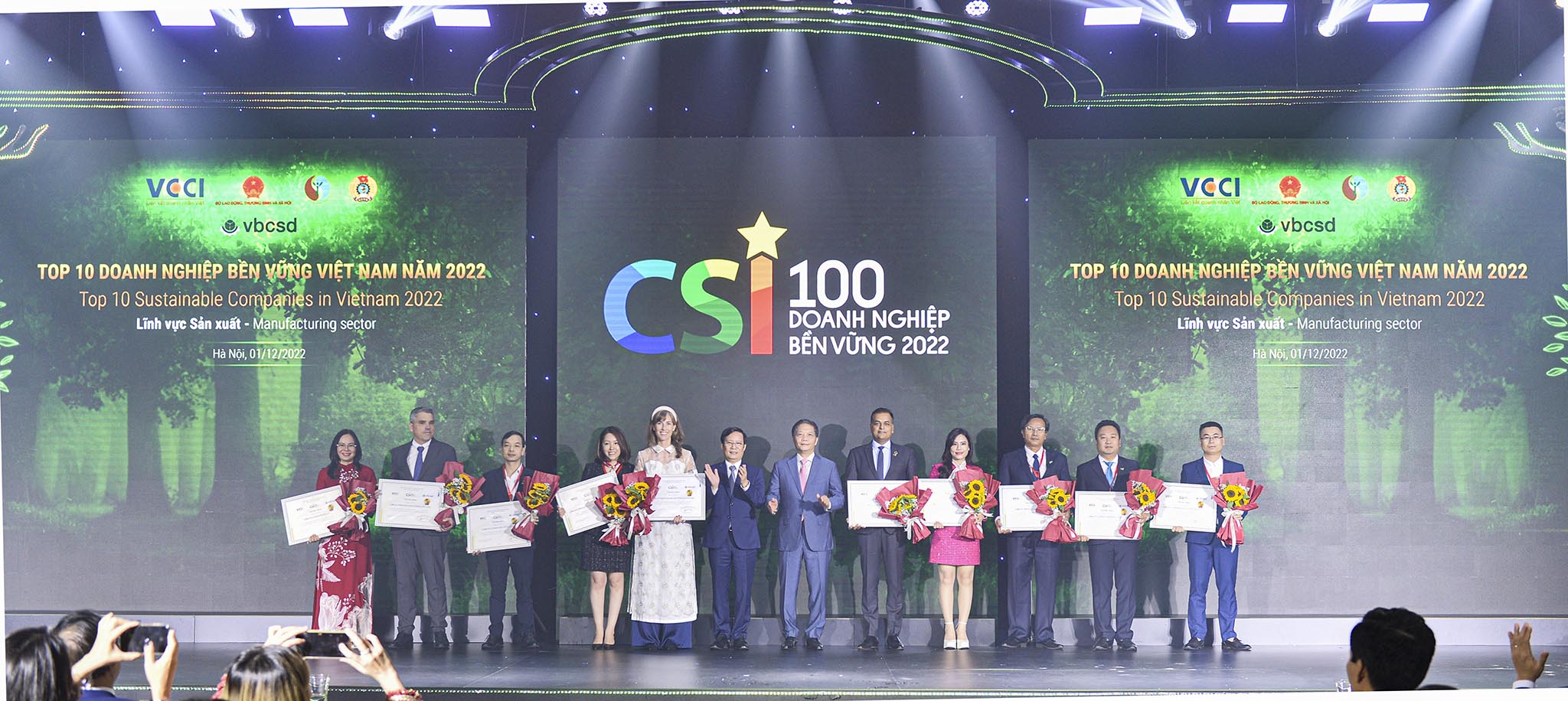 HEINEKEN Việt Nam được vinh danh TOP 2 tại Lễ trao giải CSI 2022, đánh dấu năm thứ 7 liên tiếp là một trong những doanh nghiệp phát triển bền vững nhất tại Việt Nam