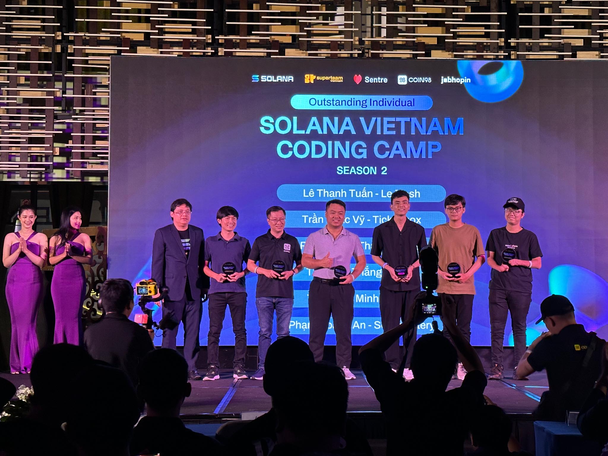 Lễ trao giải cuộc thi Lập trình Solana Vietnam Coding Camp mùa 2