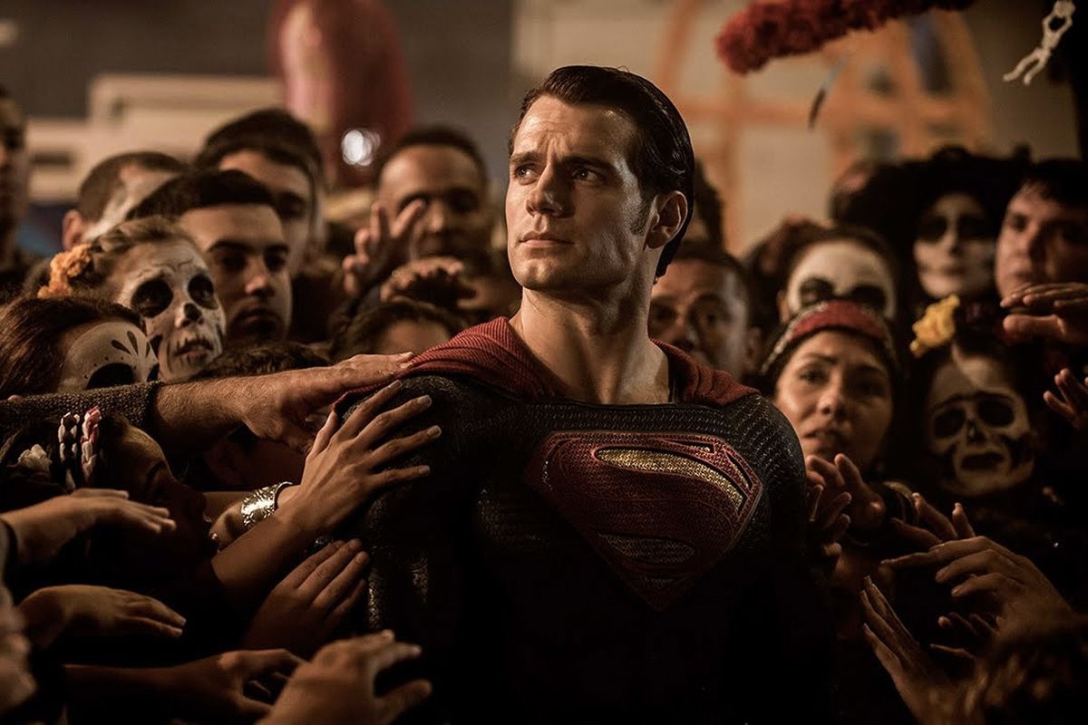 Henry Cavill tuyên bố rút khỏi vai Superman và tạm biệt vũ trụ điện ảnh DC