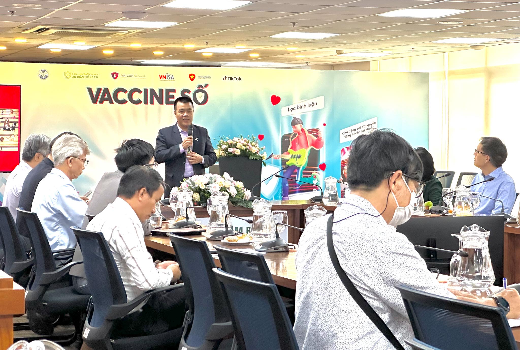 TikTok tái khởi động Chiến dịch #VaccineSo, chung tay nâng cao nhận thức cộng đồng về an toàn kỹ thuật số