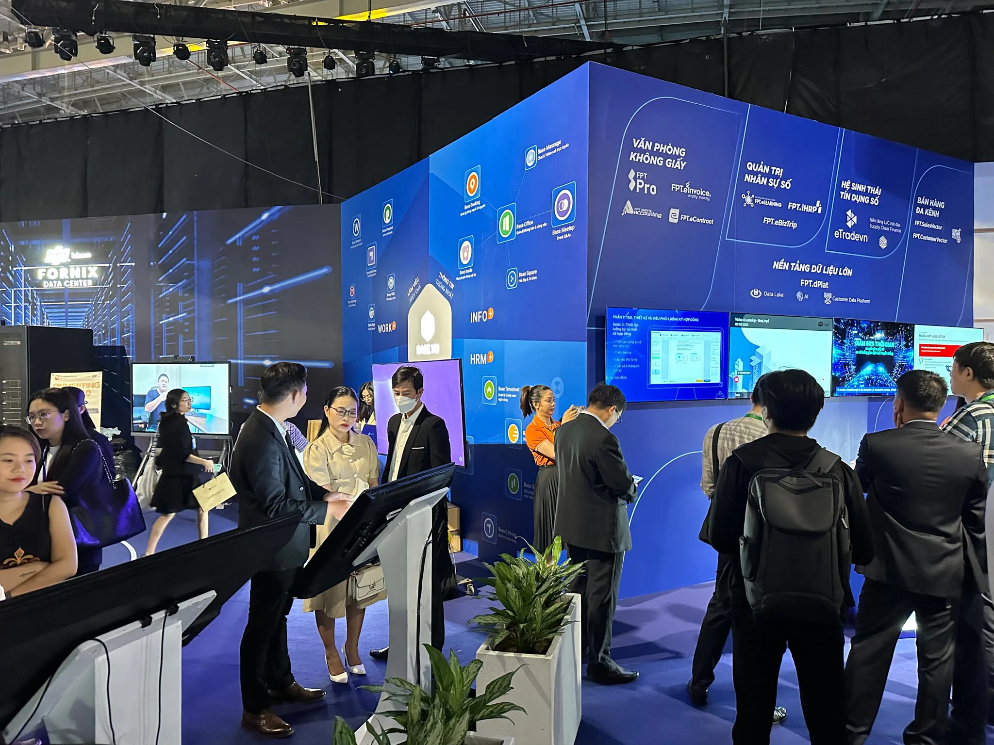 Choáng ngợp trước những sản phẩm, giải pháp công nghệ tại FPT Techday 2022