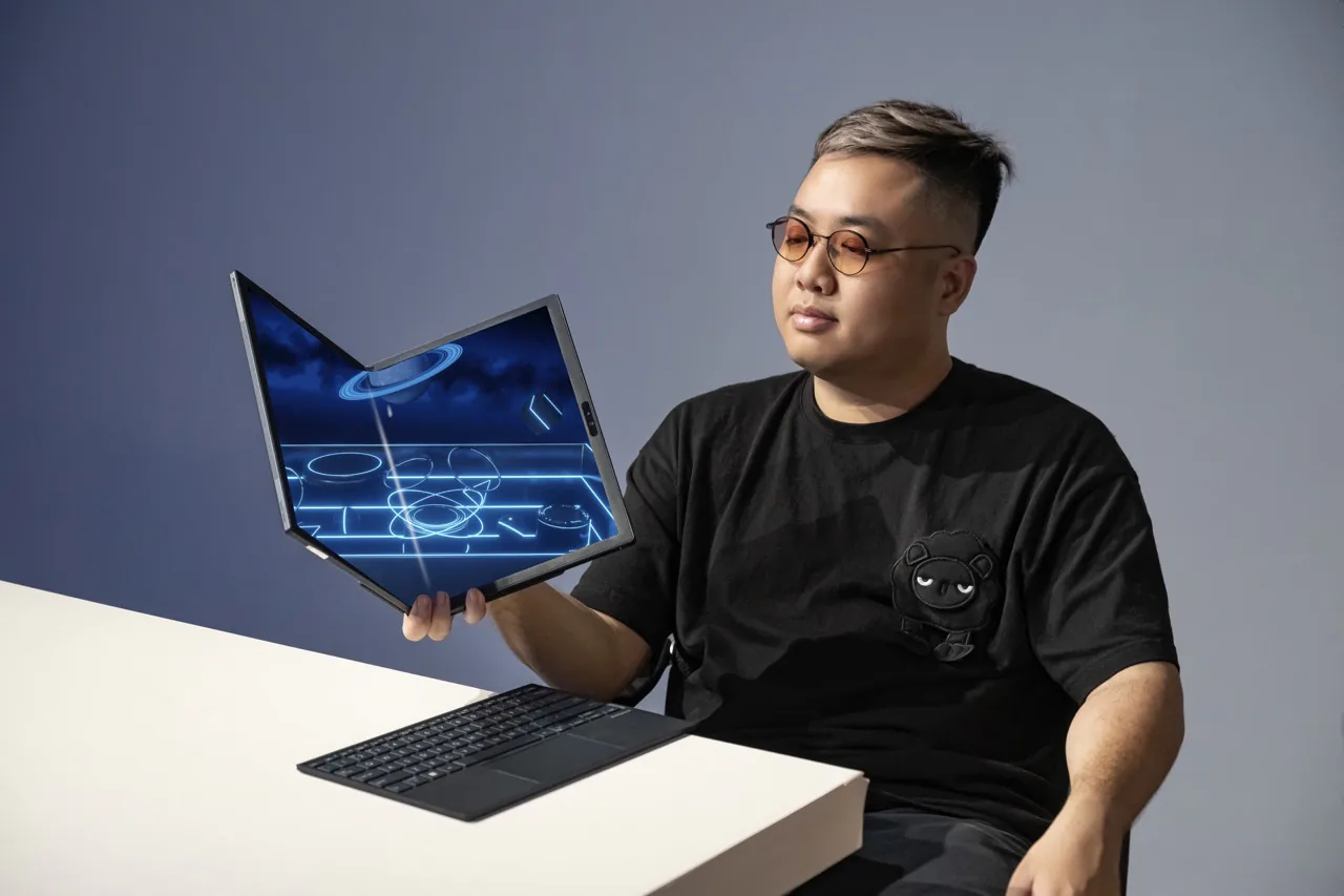 Cùng ASUS và Tùng Crazy Monkey “Tiên phong. Bứt phá quỹ đạo”, mở ra kỷ nguyên laptop màn hình gập hoàn toàn mới