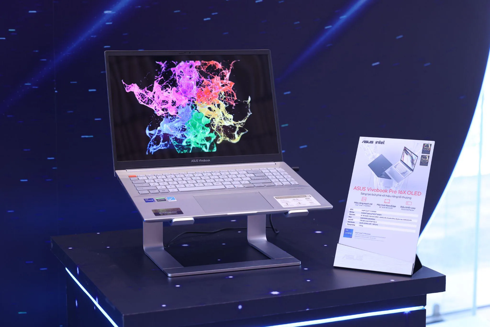 Cùng ASUS và Tùng Crazy Monkey “Tiên phong. Bứt phá quỹ đạo”, mở ra kỷ nguyên laptop màn hình gập hoàn toàn mới