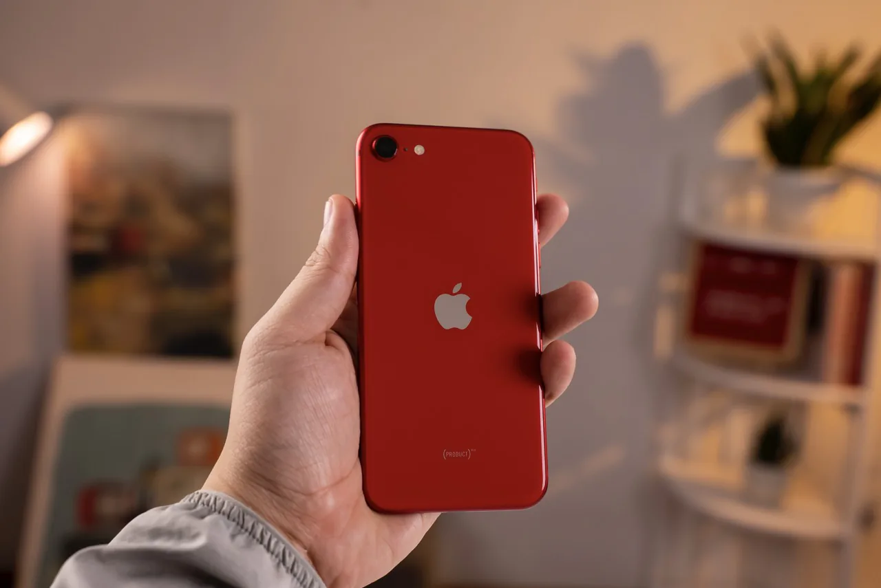 Top 5 iPhone cũ đáng mua nhất dịp Giáng sinh 2022, chỉ từ hơn 3 triệu đồng