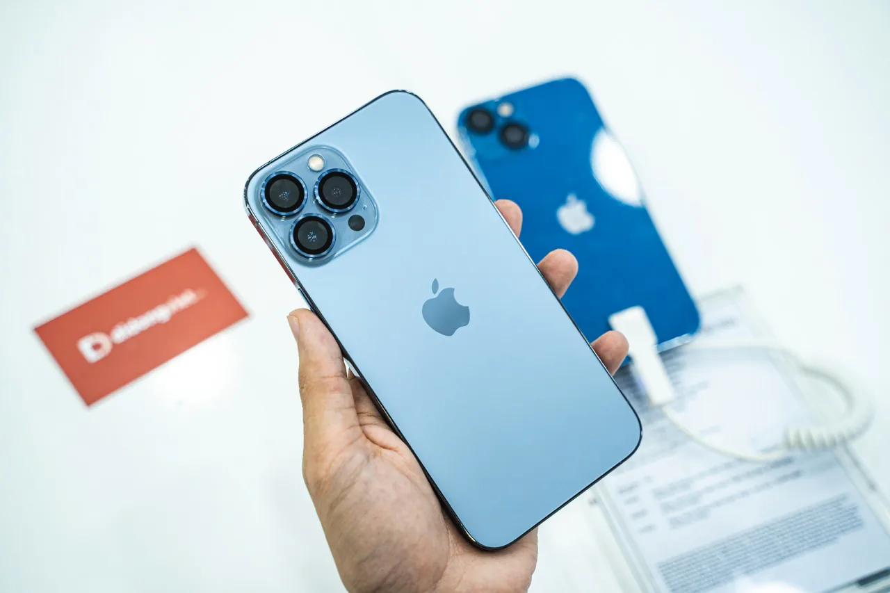 Top 5 iPhone cũ đáng mua nhất dịp Giáng sinh 2022, chỉ từ hơn 3 triệu đồng