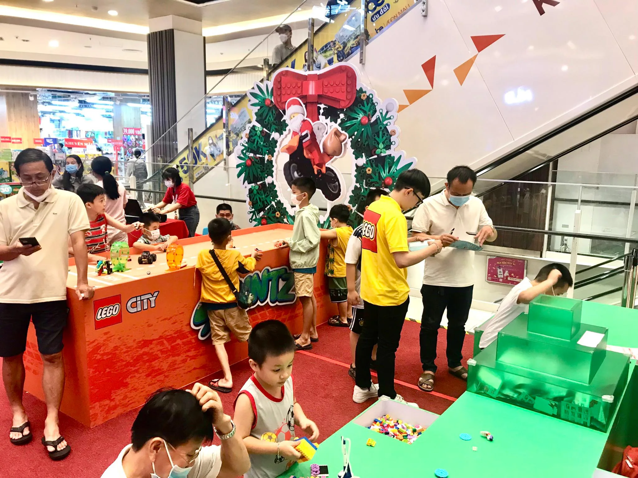 Tận hưởng giáng sinh an lành và vui vẻ cùng LEGO®